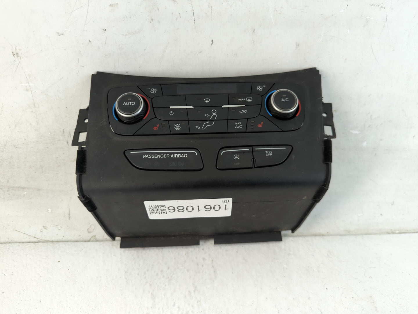 2018-2019 Ford Escape Climate Control Module Temperature AC/Heater Replacement P/N:GJ5T-18C612-CK Fits Fits 2018 2019 OEM Us