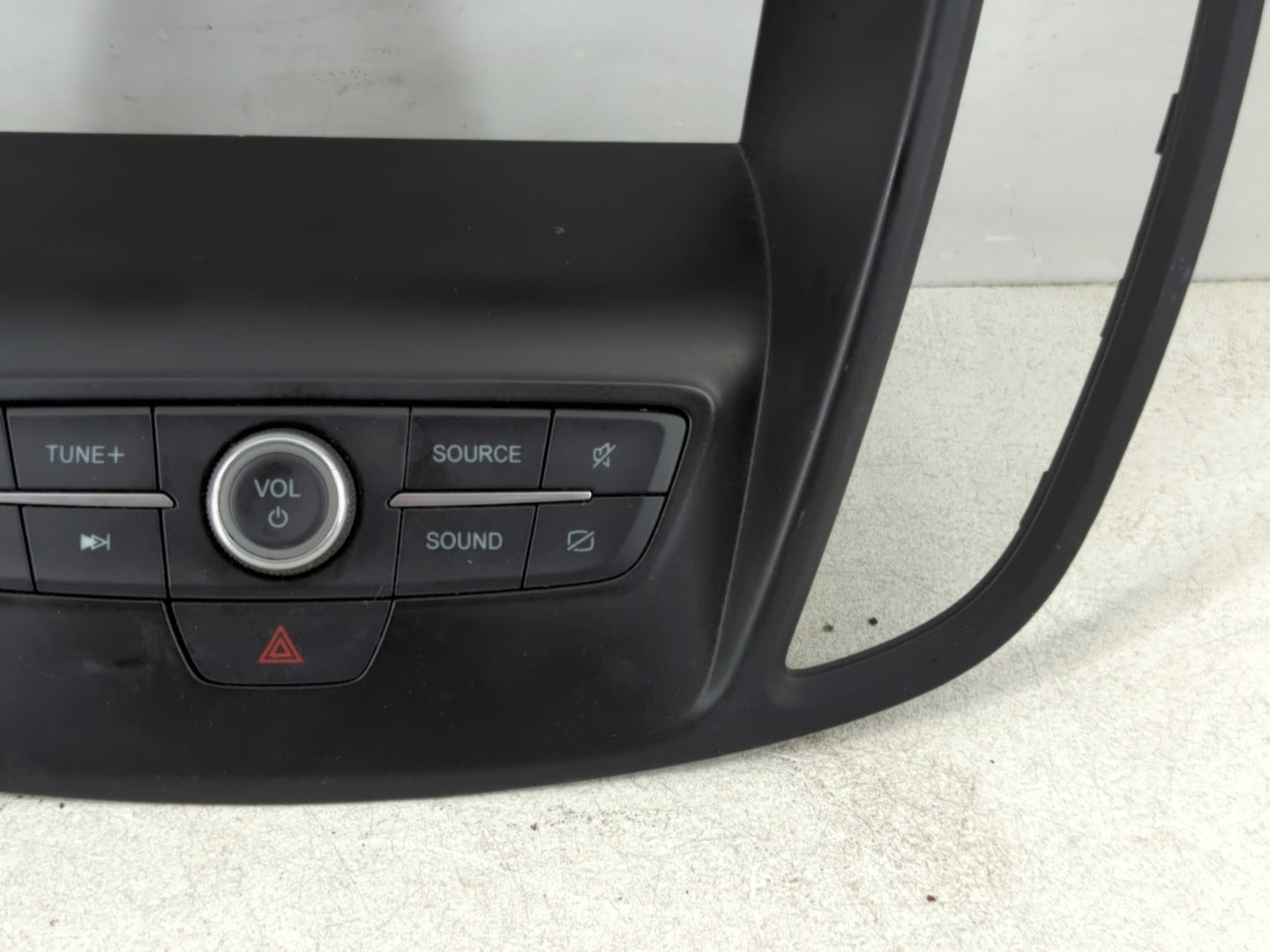 2017-2019 Ford Escape Radio AM FM Cd Player Receiver Replacement P/N:JJ5T 18K811 HA Fits Fits 2017 2018 2019 OEM Used Auto P