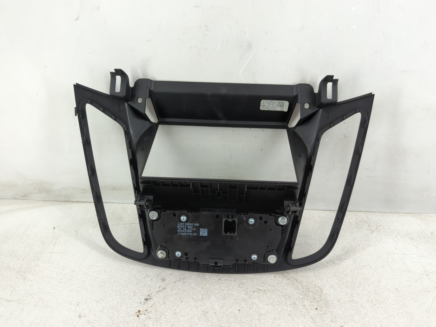 2017-2019 Ford Escape Radio AM FM Cd Player Receiver Replacement P/N:JJ5T 18K811 HA Fits Fits 2017 2018 2019 OEM Used Auto P