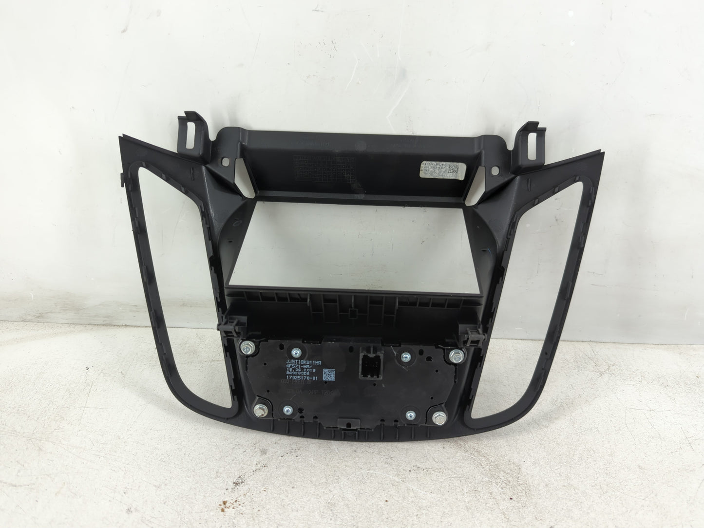 2017-2019 Ford Escape Radio AM FM Cd Player Receiver Replacement P/N:JJ5T 18K811 HA Fits Fits 2017 2018 2019 OEM Used Auto P