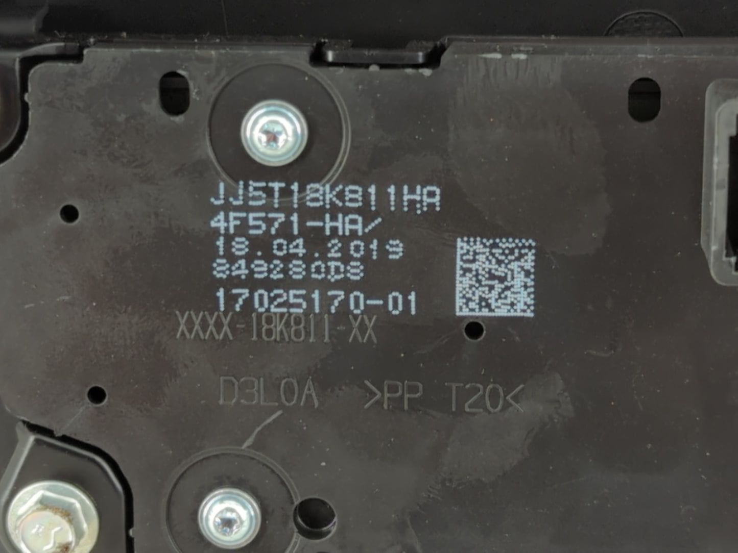 2017-2019 Ford Escape Radio AM FM Cd Player Receiver Replacement P/N:JJ5T 18K811 HA Fits Fits 2017 2018 2019 OEM Used Auto P