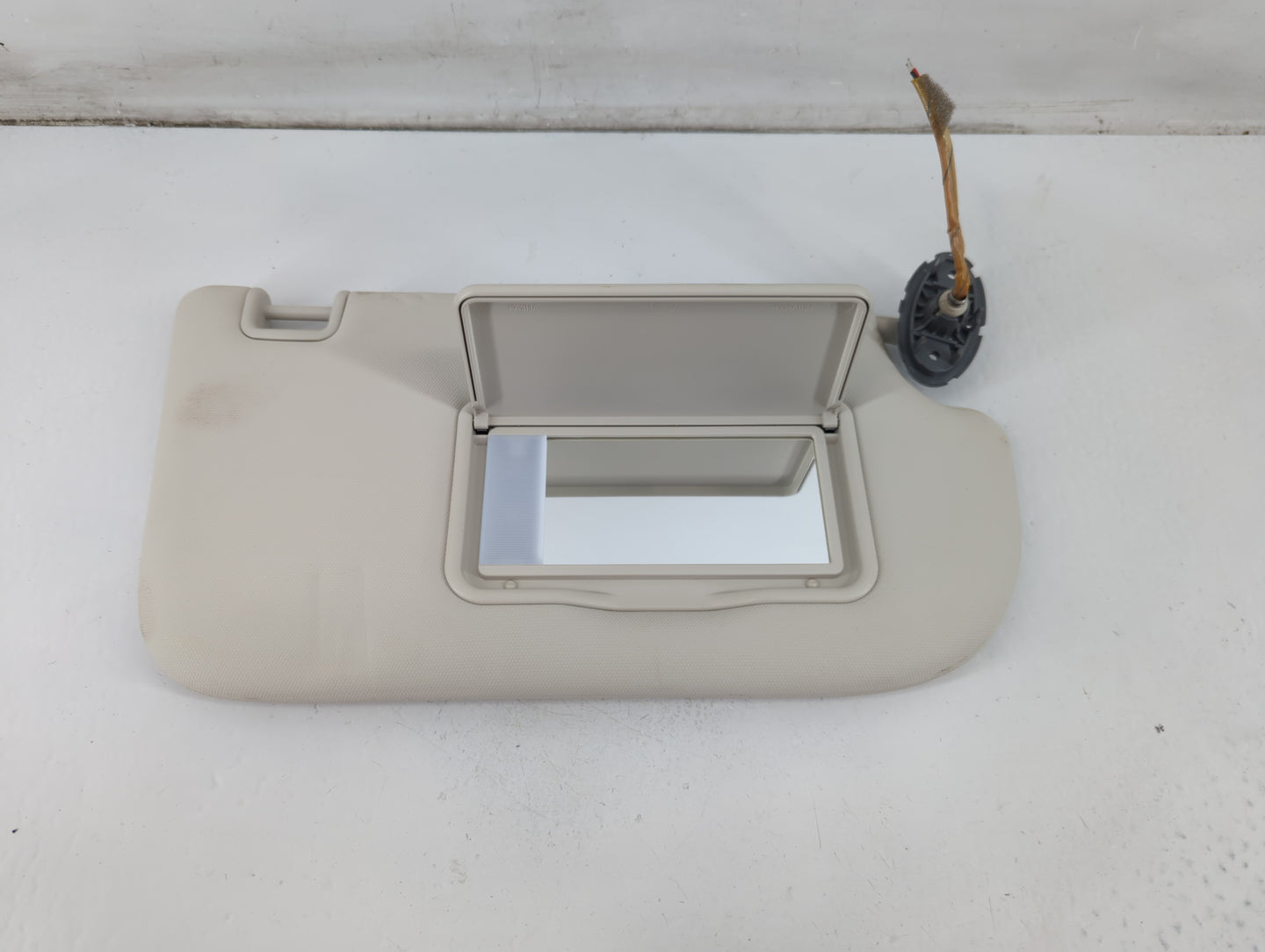 2013-2019 Ford Escape Sun Visor Shade Replacement Passenger Right Mirror Fits Fits 2013 2014 2015 2016 2017 2018 2019 OEM Us