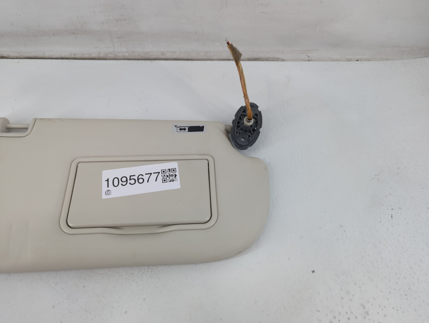2013-2019 Ford Escape Sun Visor Shade Replacement Passenger Right Mirror Fits Fits 2013 2014 2015 2016 2017 2018 2019 OEM Us