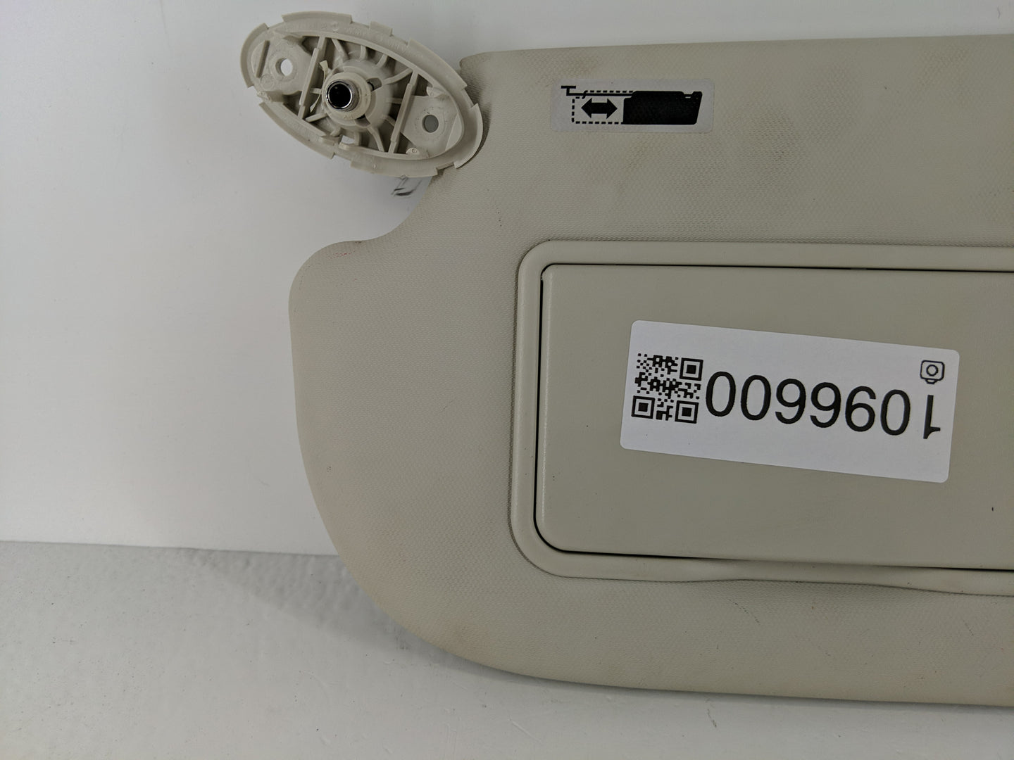 2013-2019 Ford Escape Sun Visor Shade Replacement Driver Left Mirror Fits Fits 2013 2014 2015 2016 2017 2018 2019 OEM Used A