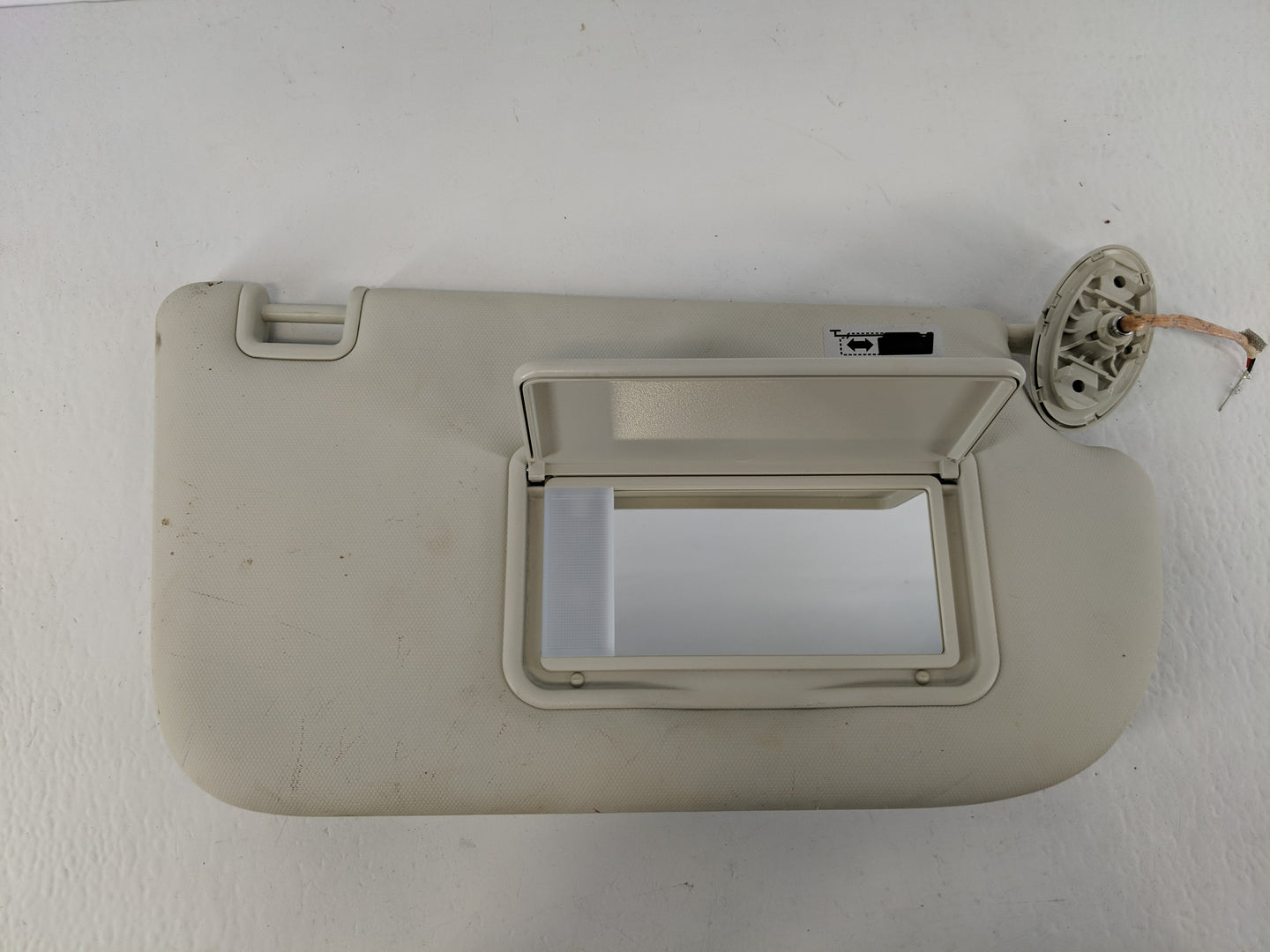 2013-2019 Ford Escape Sun Visor Shade Replacement Passenger Right Mirror Fits Fits 2013 2014 2015 2016 2017 2018 2019 OEM Us