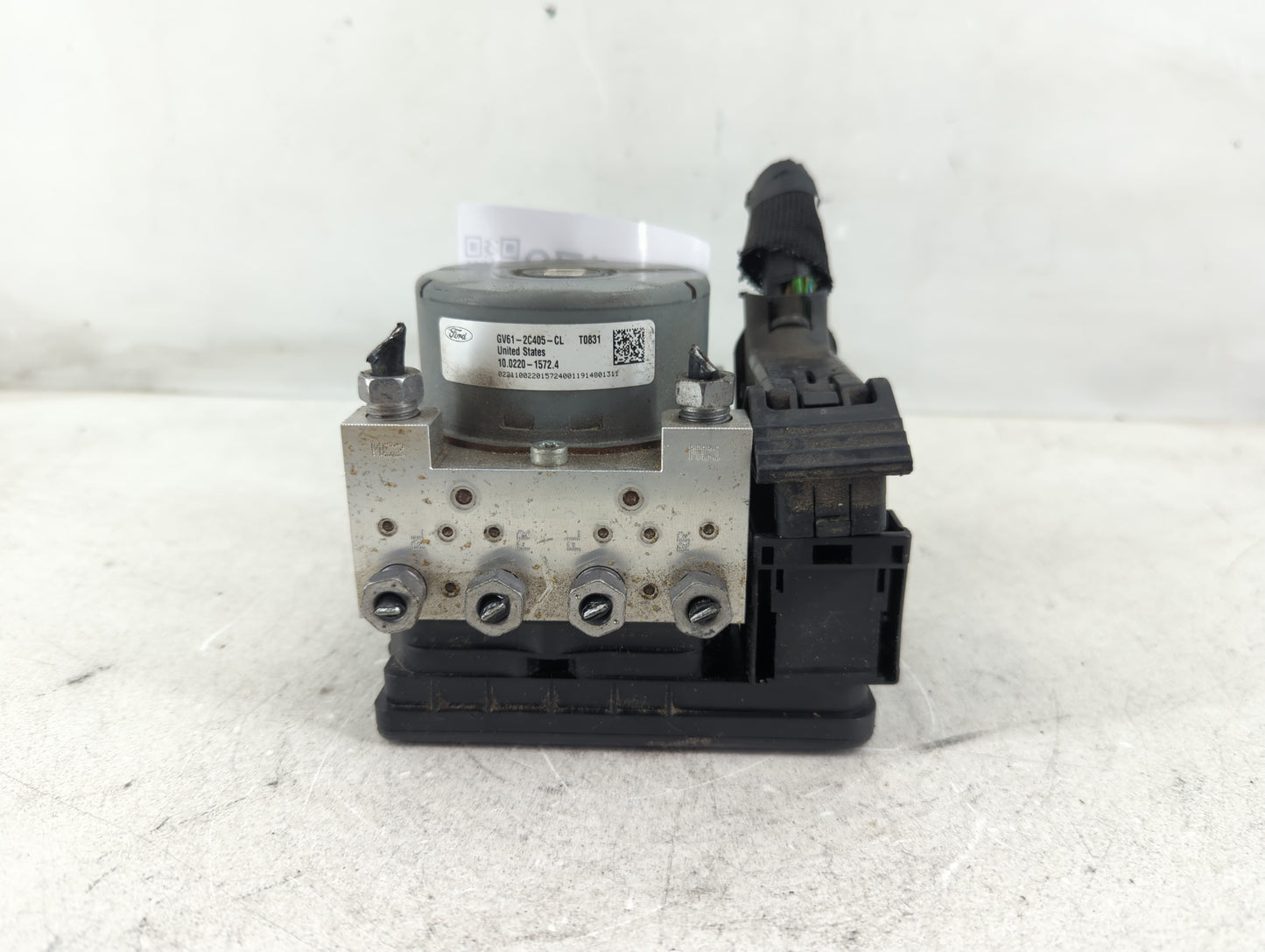 2017-2019 Ford Escape ABS Pump Control Module Replacement P/N:GV61-2C405-CL Fits Fits 2017 2018 2019 OEM Used Auto Parts - O