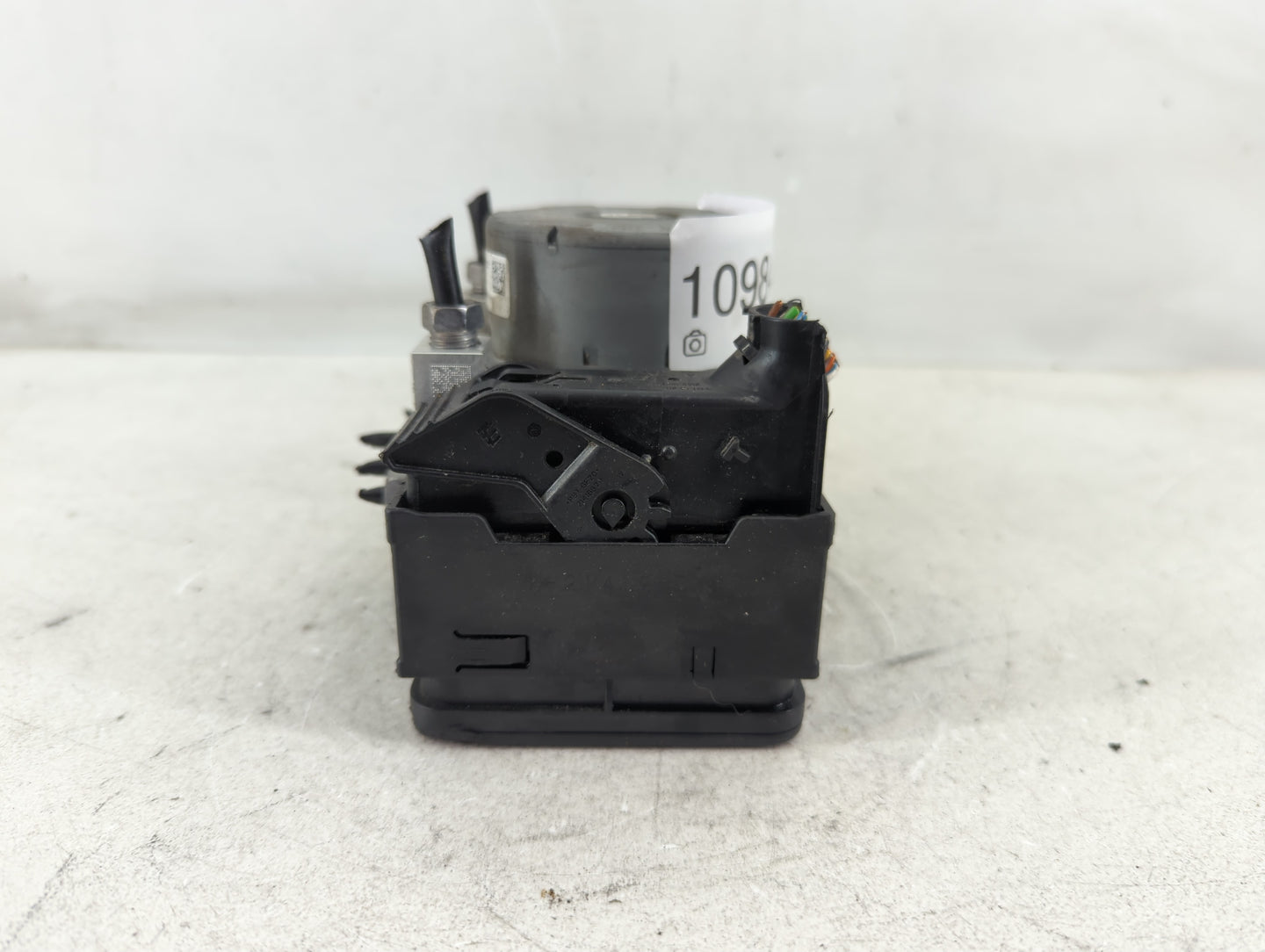2017-2019 Ford Escape ABS Pump Control Module Replacement P/N:GV61-2C405-CL Fits Fits 2017 2018 2019 OEM Used Auto Parts - O
