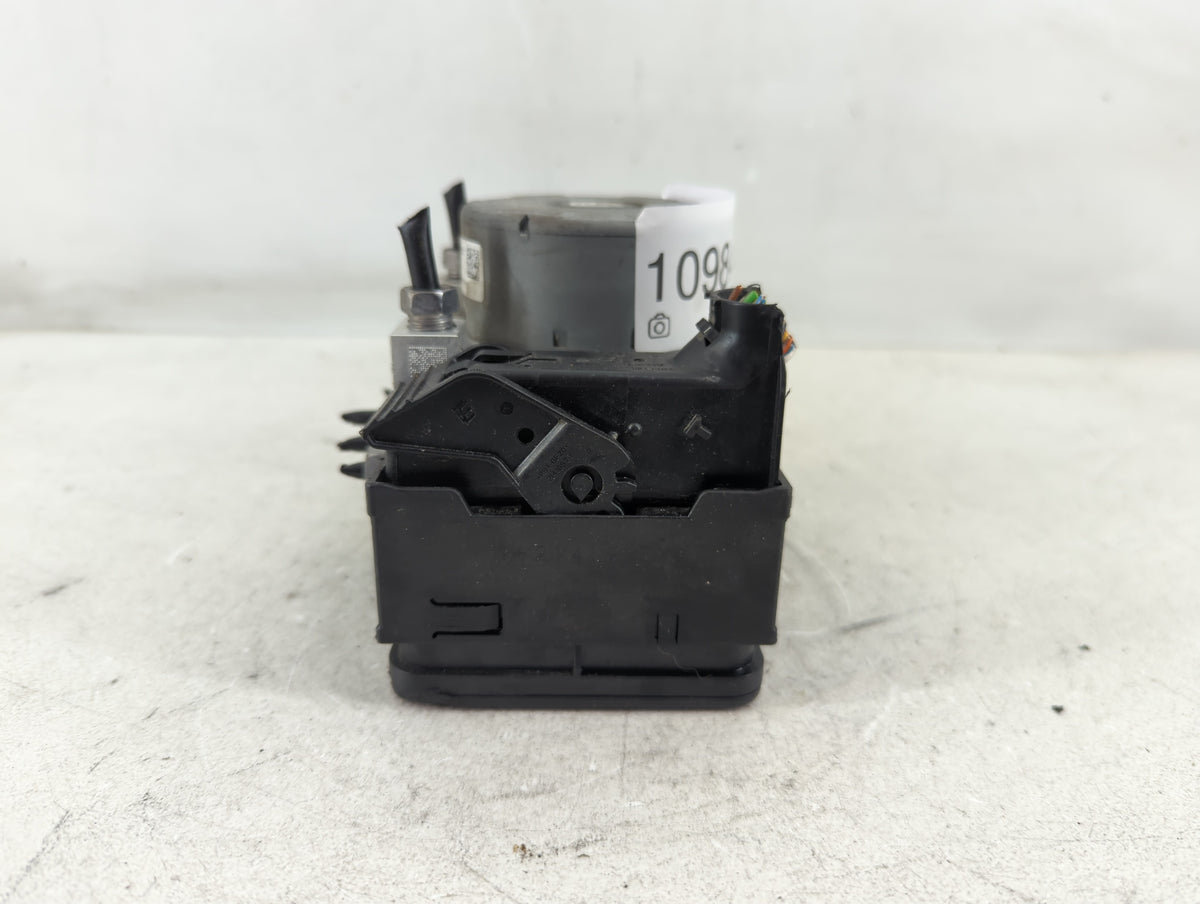 2017-2019 Ford Escape Anti-Lock Brake ABS Pump Module Actuator OEM P/N:GV61-2C405-CL Fits Fits 2017 2018 2019 OEM Used Auto 