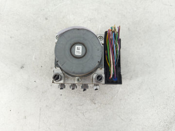 2017-2019 Ford Escape ABS Pump Control Module Replacement P/N:GV61-2C405-CL Fits Fits 2017 2018 2019 OEM Used Auto Parts