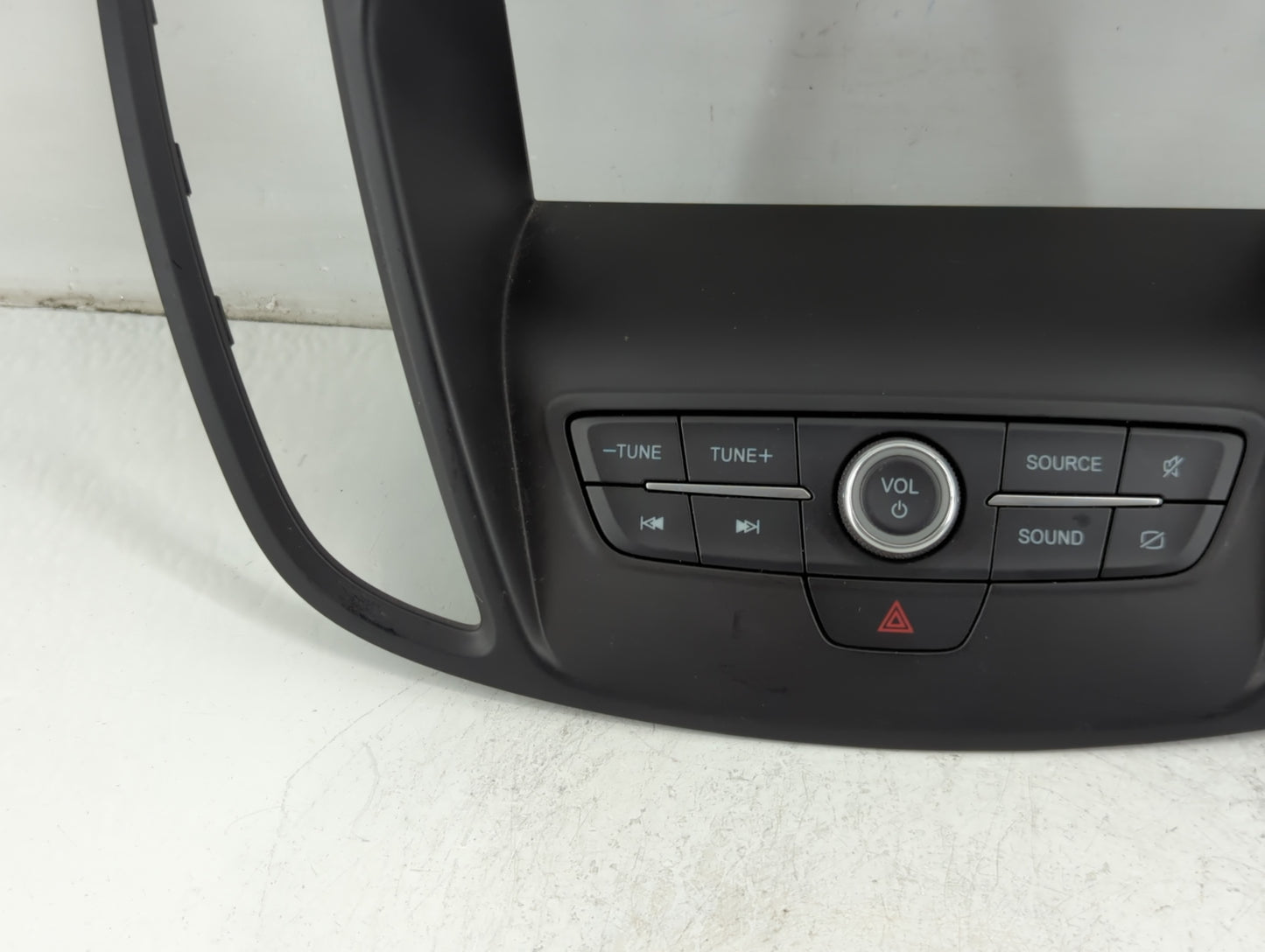 2017-2019 Ford Escape Radio AM FM Cd Player Receiver Replacement P/N:JJ5T 18K811 HA Fits Fits 2017 2018 2019 OEM Used Auto P