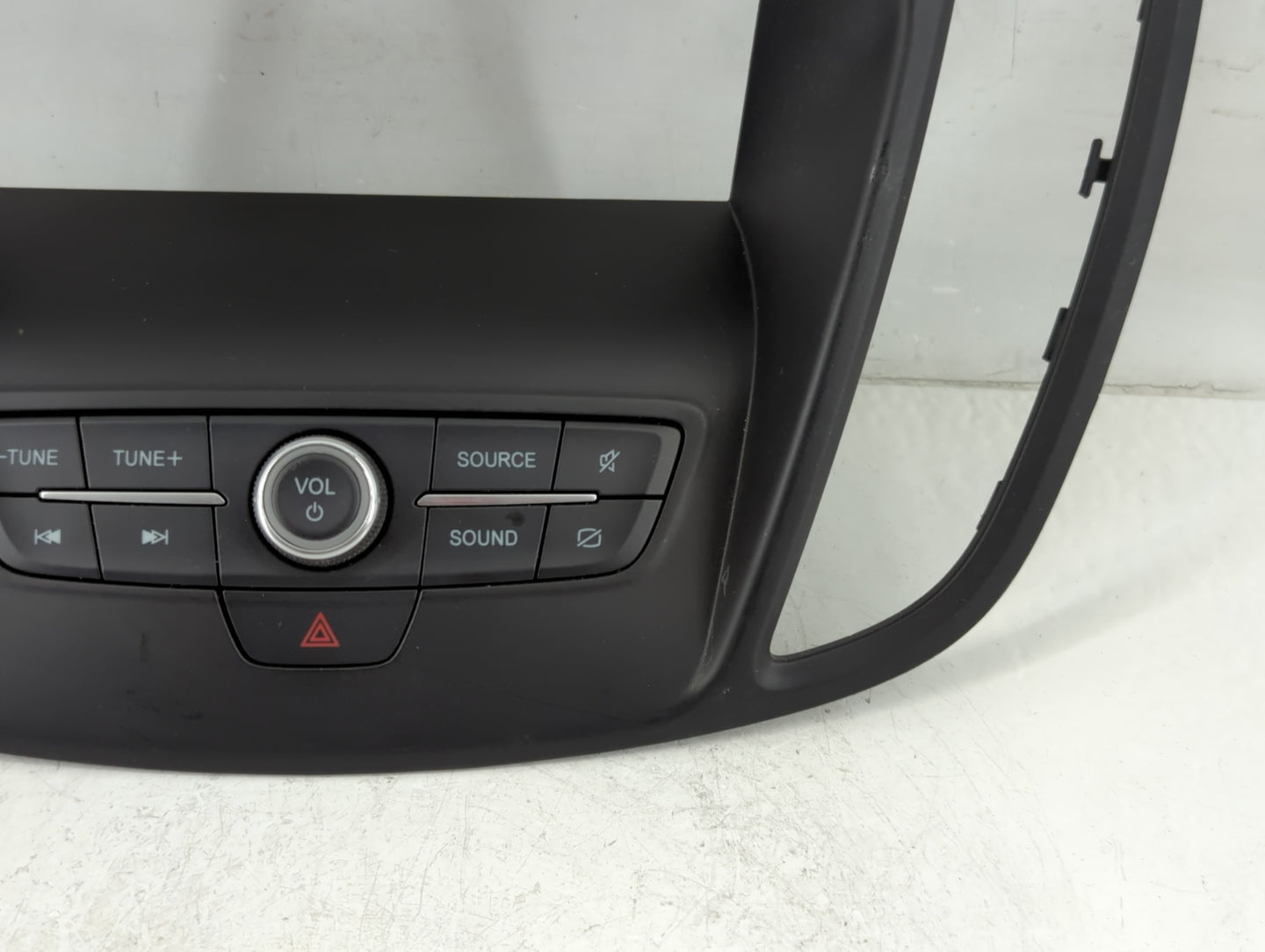 2017-2019 Ford Escape Radio AM FM Cd Player Receiver Replacement P/N:JJ5T 18K811 HA Fits Fits 2017 2018 2019 OEM Used Auto P