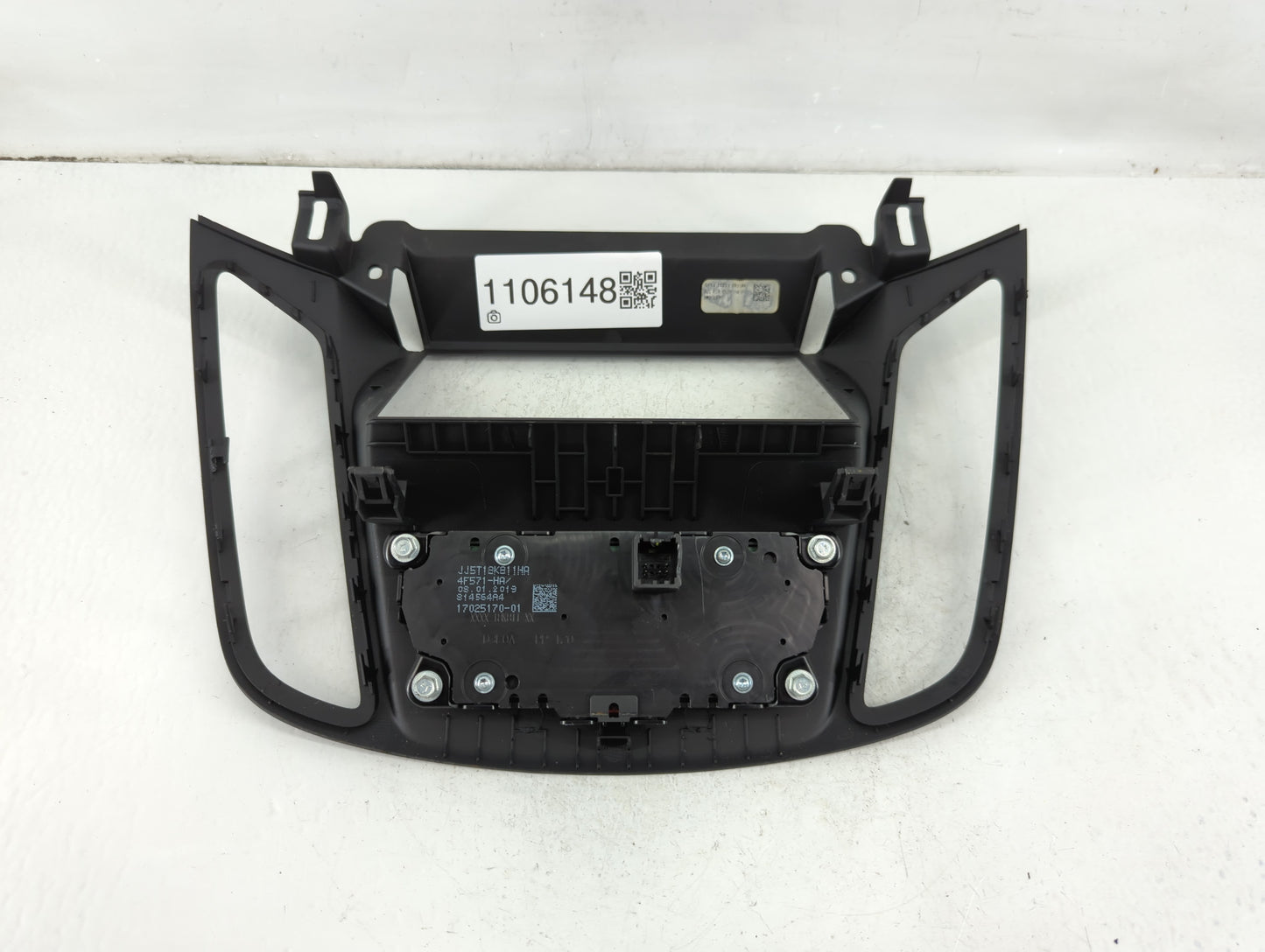 2017-2019 Ford Escape Radio AM FM Cd Player Receiver Replacement P/N:JJ5T 18K811 HA Fits Fits 2017 2018 2019 OEM Used Auto P