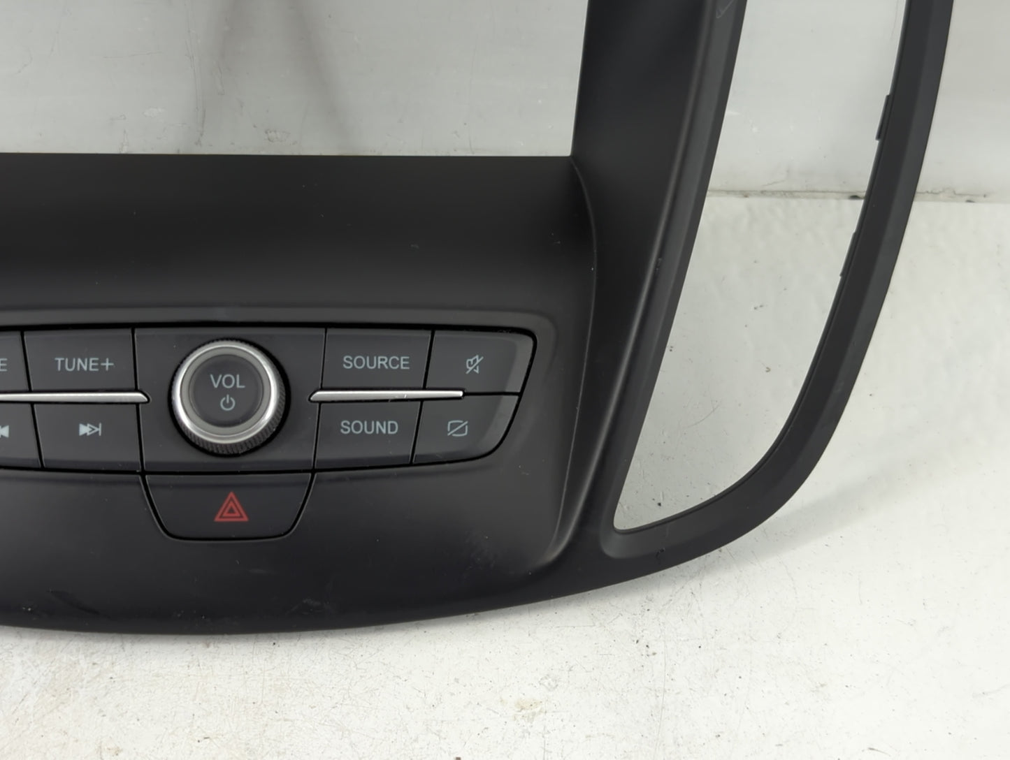 2017-2019 Ford Escape Radio AM FM Cd Player Receiver Replacement P/N:JJ5T 18K811 HA Fits Fits 2017 2018 2019 OEM Used Auto P