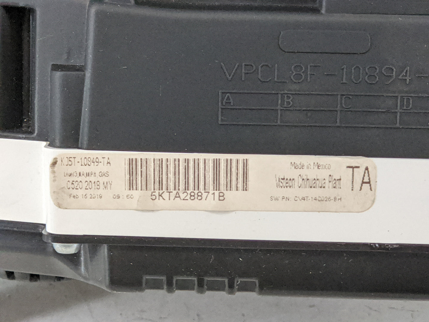 2019 Ford Escape Instrument Cluster Speedometer Gauges P/N:5KTA28871B Fits OEM Used Auto Parts - Oemusedautoparts1.com