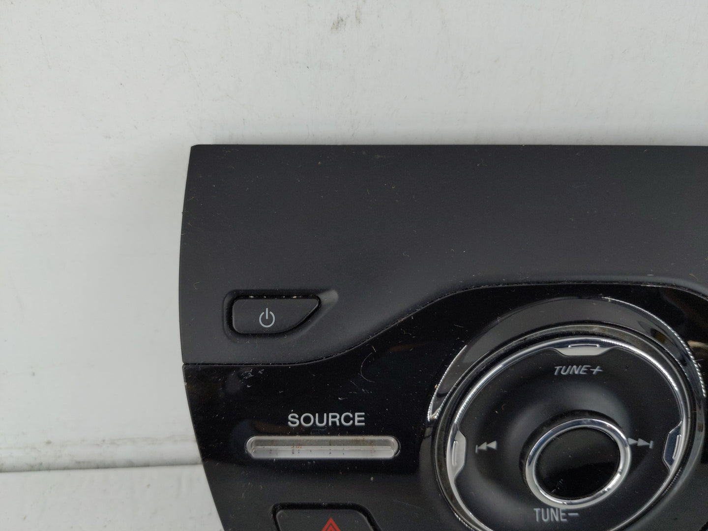 2017-2019 Ford Escape Radio AM FM Cd Player Receiver Replacement P/N:JJ5T-18K811-FA Fits Fits 2017 2018 2019 OEM Used Auto P