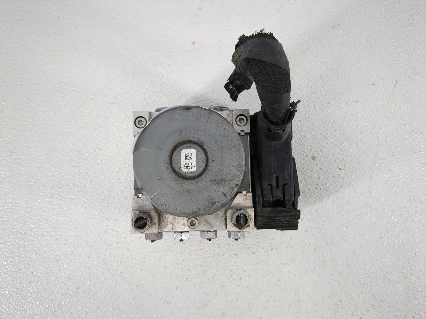 2017-2019 Ford Escape ABS Pump Control Module Replacement P/N:GV61-2C405-CL Fits Fits 2017 2018 2019 OEM Used Auto Parts - O