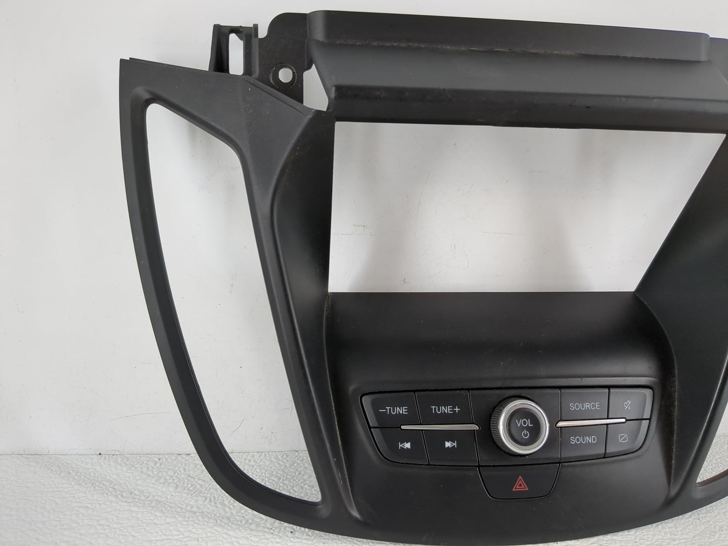 2017-2019 Ford Escape Radio AM FM Cd Player Receiver Replacement P/N:JJ5T 18K811 HA Fits Fits 2017 2018 2019 OEM Used Auto P