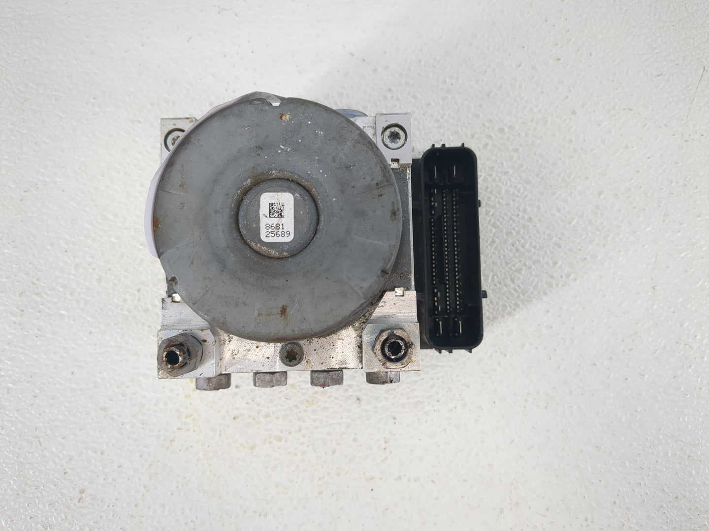 2017-2019 Ford Escape ABS Pump Control Module Replacement P/N:GV61-2C405-CL Fits Fits 2017 2018 2019 OEM Used Auto Parts - O