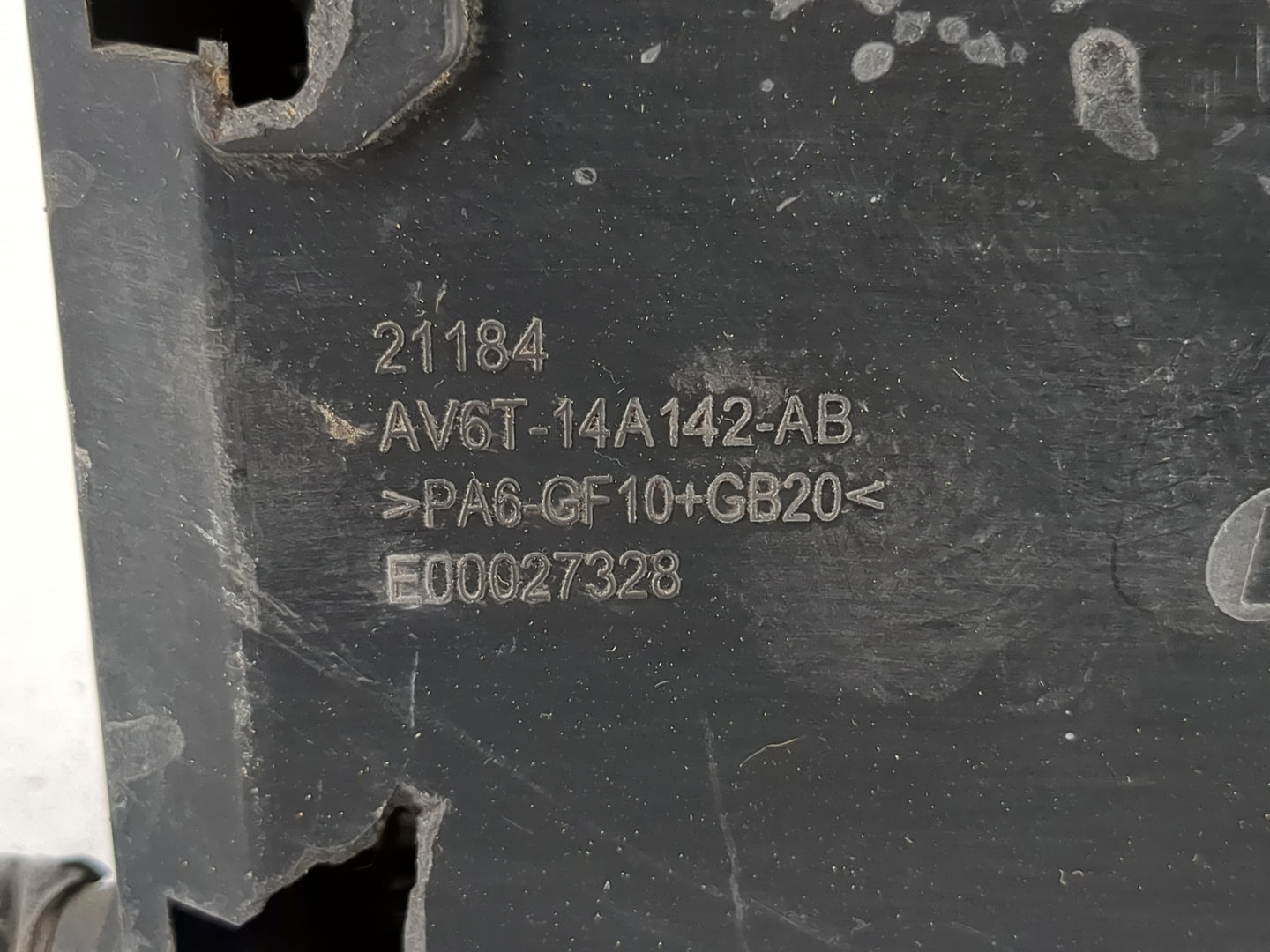 2019 Ford Escape Fusebox Fuse Box Panel Relay Module P/N:AV6T-14A142-AB Fits OEM Used Auto Parts - Oemusedautoparts1.com