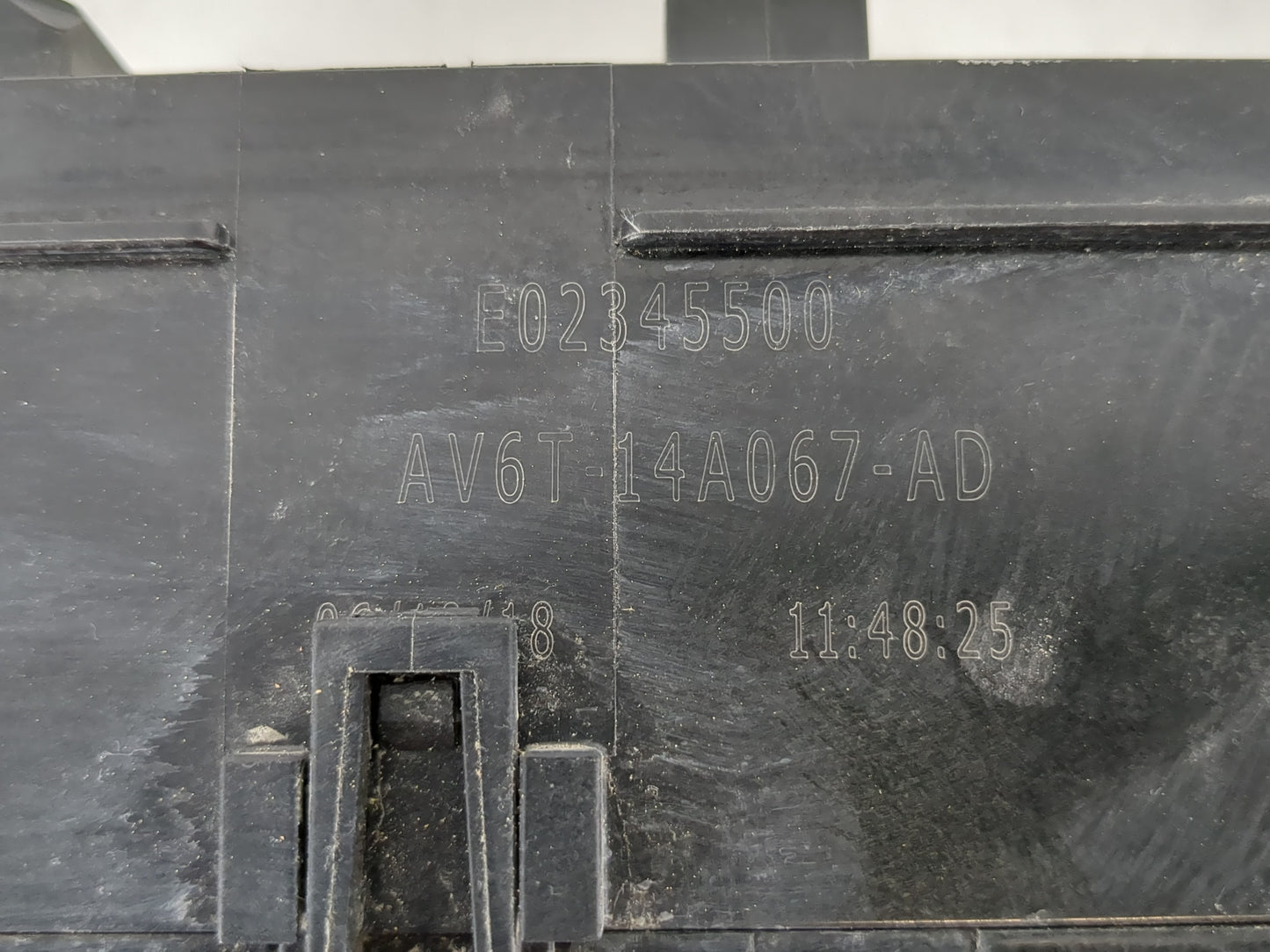 2019 Ford Escape Fusebox Fuse Box Panel Relay Module P/N:AV6T-14A142-AB Fits OEM Used Auto Parts - Oemusedautoparts1.com