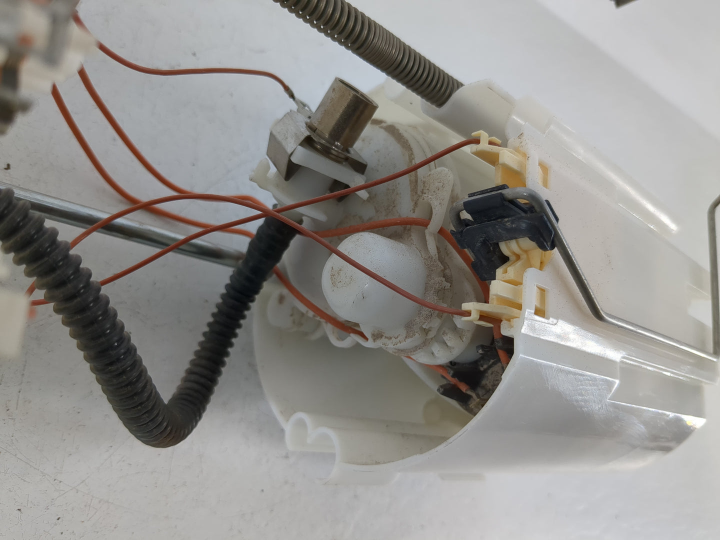 2017-2019 Ford Escape Electrical Gas Fuel Pump Assembly - Oemusedautoparts1.com