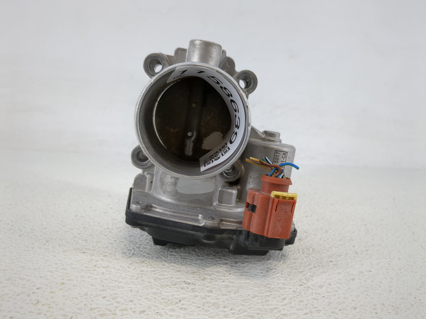 2017-2019 Ford Escape Throttle Body P/N:DS7G-9F991-CA Fits Fits 2014 2015 2016 2017 2018 2019 2020 OEM Used Auto Parts - Oem