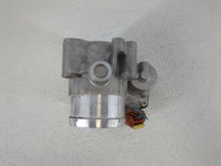 2017-2019 Ford Escape Throttle Body P/N:DS7G-9F991-CA Fits Fits 2014 2015 2016 2017 2018 2019 2020 OEM Used Auto Parts - Oem