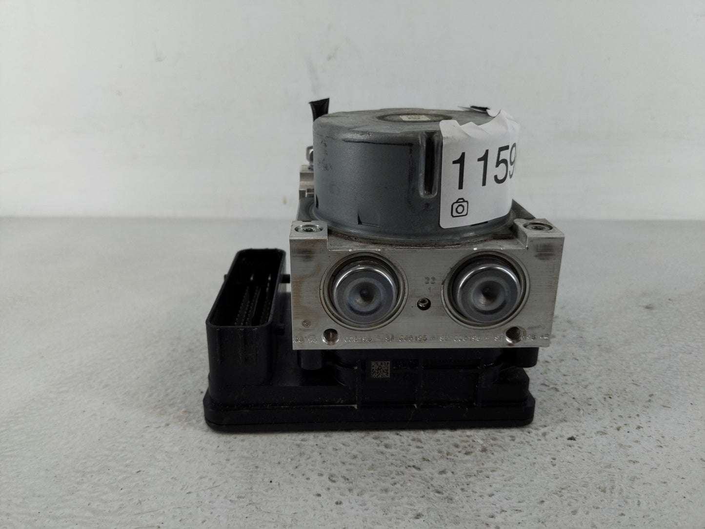 2017-2019 Ford Escape ABS Pump Control Module Replacement P/N:GV61-2C405-CL GV61-2C405-CH Fits Fits 2017 2018 2019 OEM Used 