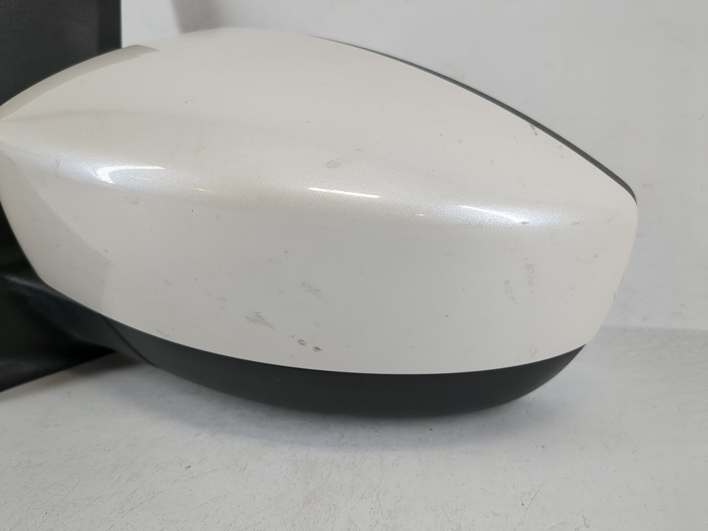 2017-2019 Ford Escape Driver Side View Mirror - Left Door Mirror OEM Used - Oemusedautoparts1.com