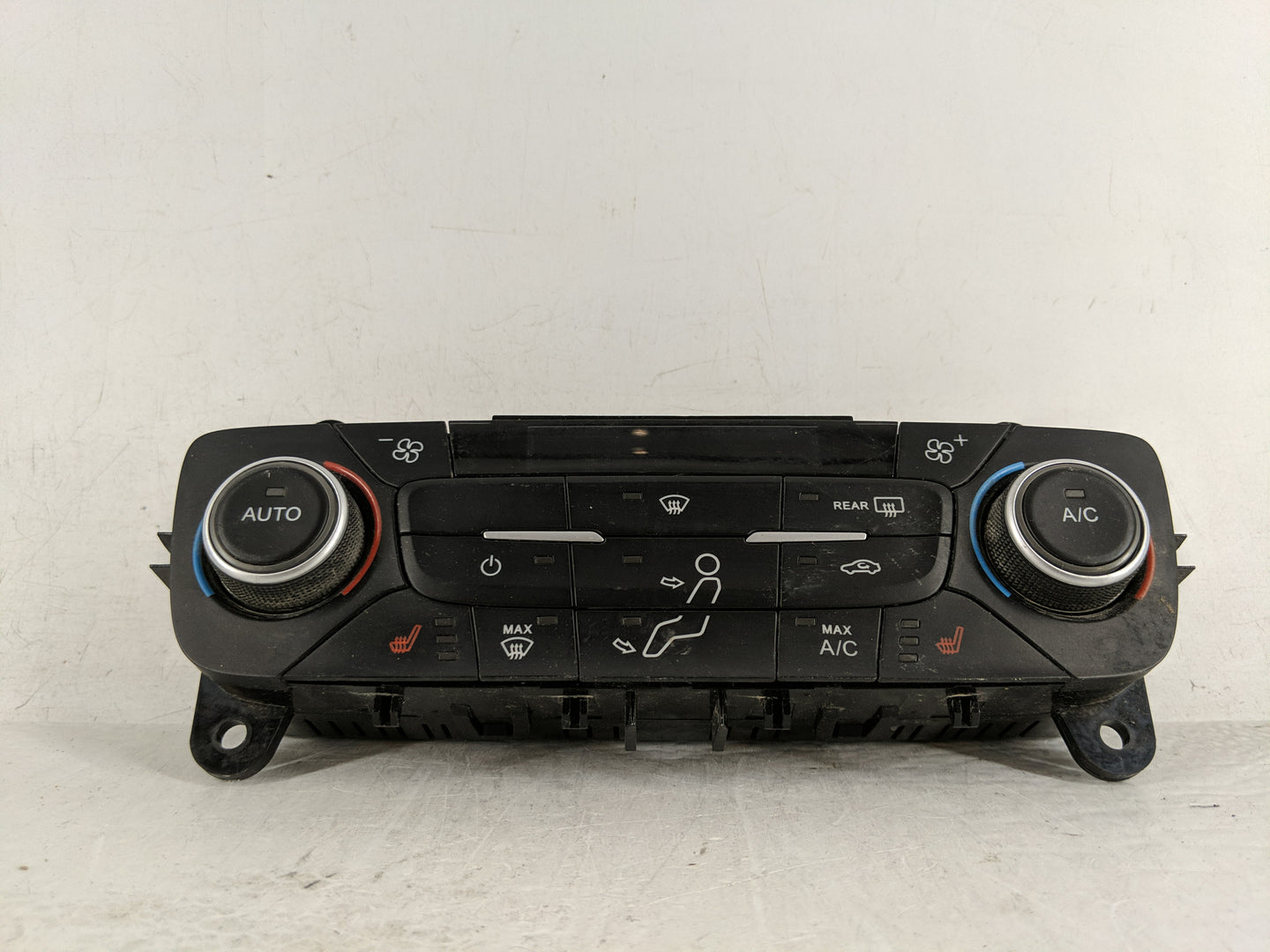 2018-2019 Ford Escape Climate Control Module Temperature AC/Heater Replacement P/N:GJ5T-18C512 Fits Fits 2018 2019 OEM Used 