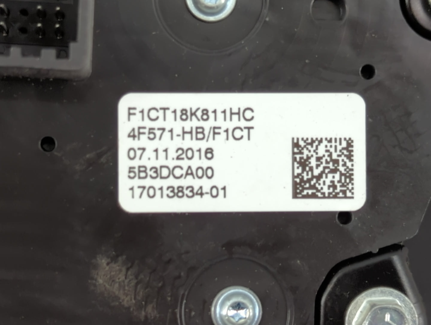 2017-2019 Ford Escape Radio AM FM Cd Player Receiver Replacement P/N:JJ5T 18K811 HA Fits Fits 2017 2018 2019 OEM Used Auto P