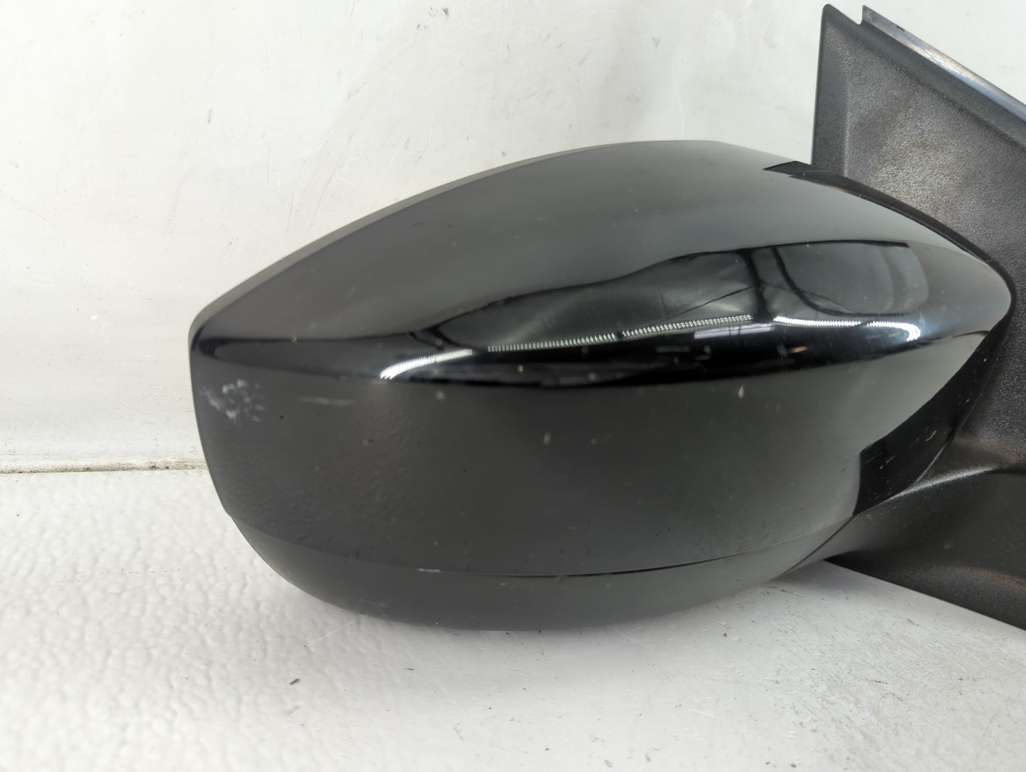 2017-2019 Ford Escape Passenger Side View Mirror - Right Door Mirror OEM Used - Oemusedautoparts1.com