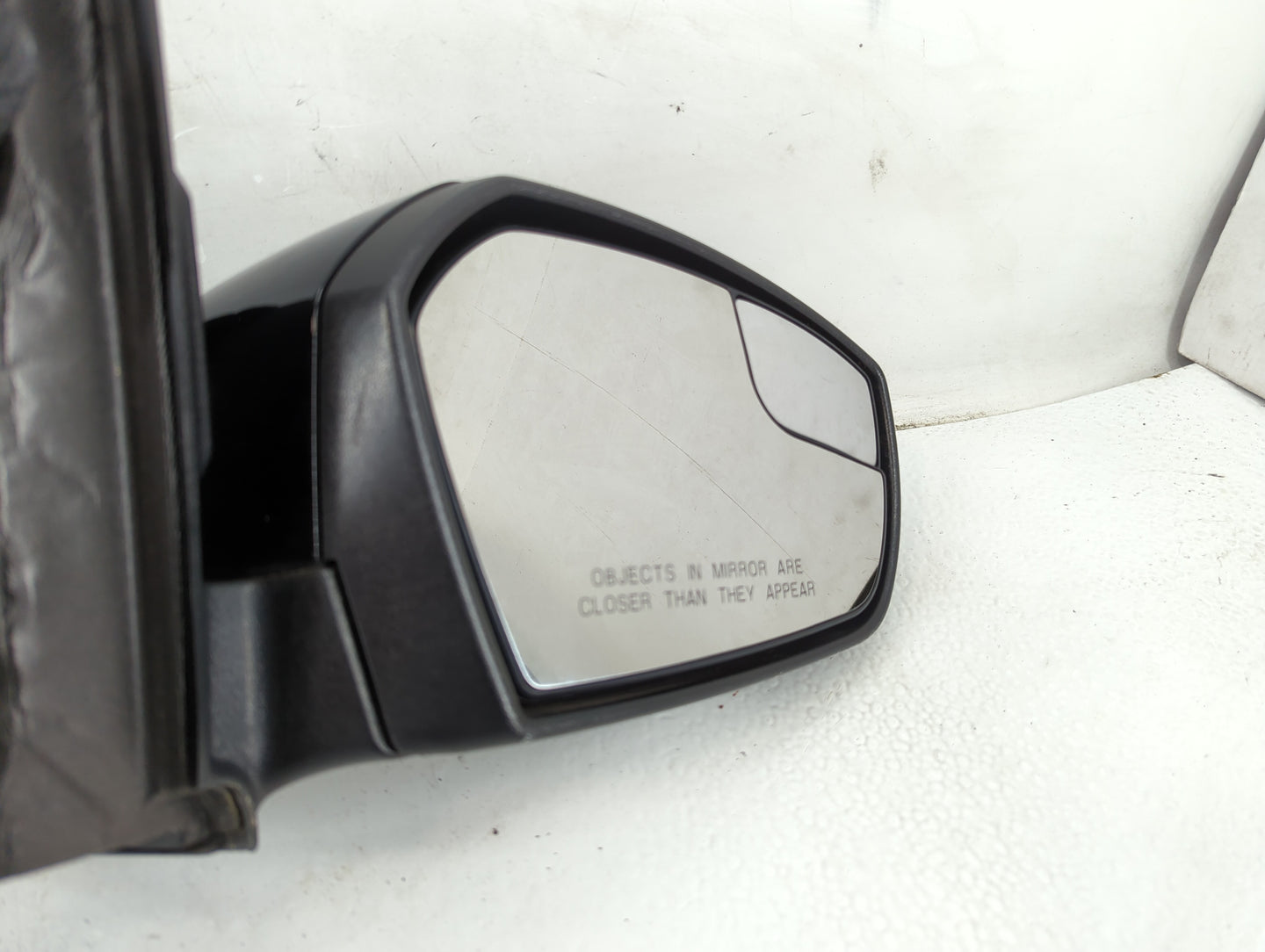2017-2019 Ford Escape Passenger Side View Mirror - Right Door Mirror OEM Used - Oemusedautoparts1.com