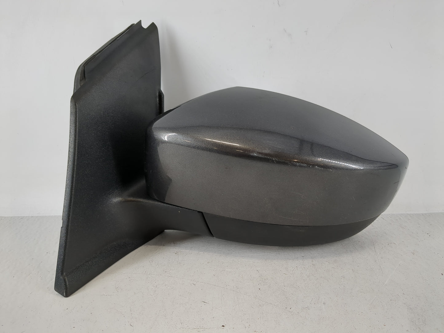 2017-2019 Ford Escape Driver Side View Mirror - Left Door Mirror OEM Used - Oemusedautoparts1.com