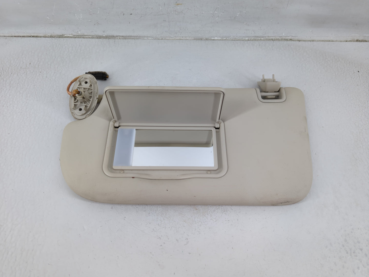 2013-2019 Ford Escape Sun Visor Shade Replacement Driver Left Mirror Fits Fits 2013 2014 2015 2016 2017 2018 2019 OEM Used A
