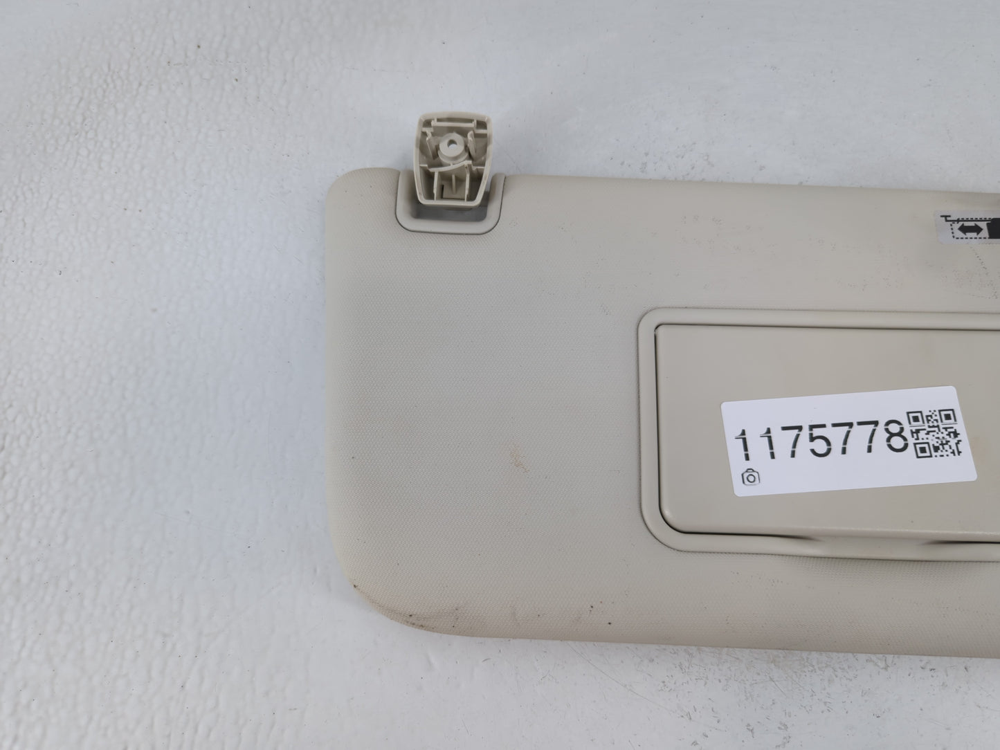 2013-2019 Ford Escape Sun Visor Shade Replacement Passenger Right Mirror Fits Fits 2013 2014 2015 2016 2017 2018 2019 OEM Us