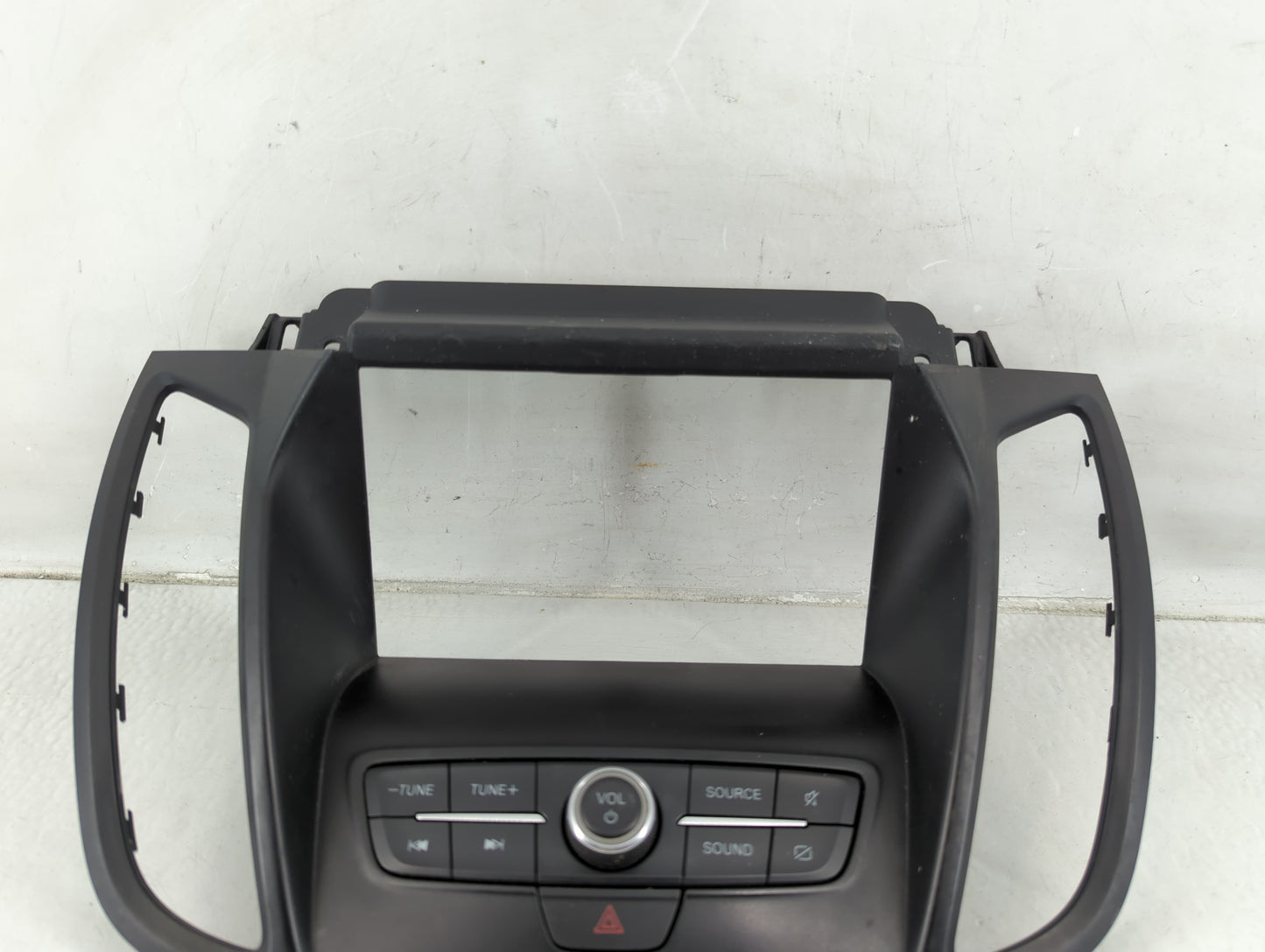 2017-2019 Ford Escape Radio AM FM Cd Player Receiver Replacement P/N:17025170-01 Fits Fits 2017 2018 2019 OEM Used Auto Part