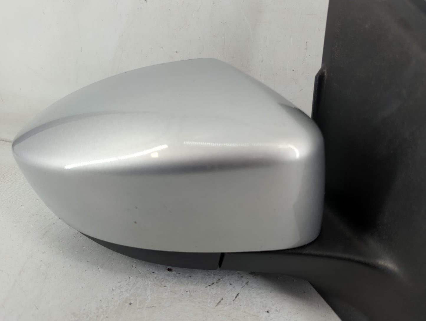 2017-2019 Ford Escape Passenger Side View Mirror - Right Door Mirror OEM Used - Oemusedautoparts1.com