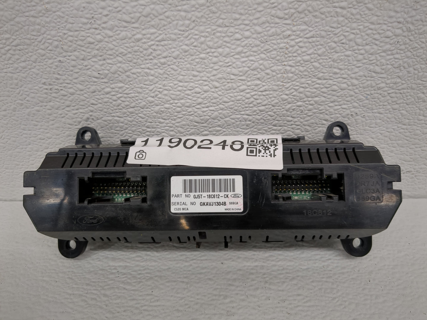 2018-2019 Ford Escape Climate Control Module Temperature AC/Heater Replacement P/N:GJ5T-18C612-CJ Fits Fits 2018 2019 OEM Us