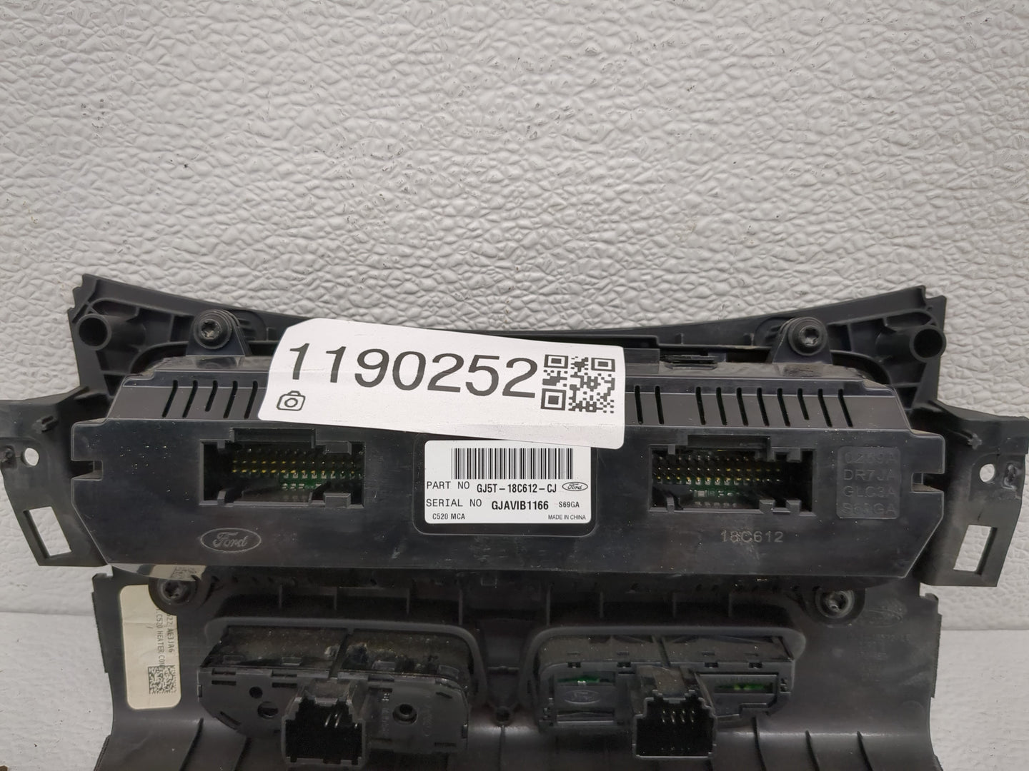 2018-2019 Ford Escape Climate Control Module Temperature AC/Heater Replacement P/N:GJ5T-18C612-CJ Fits Fits 2018 2019 OEM Us
