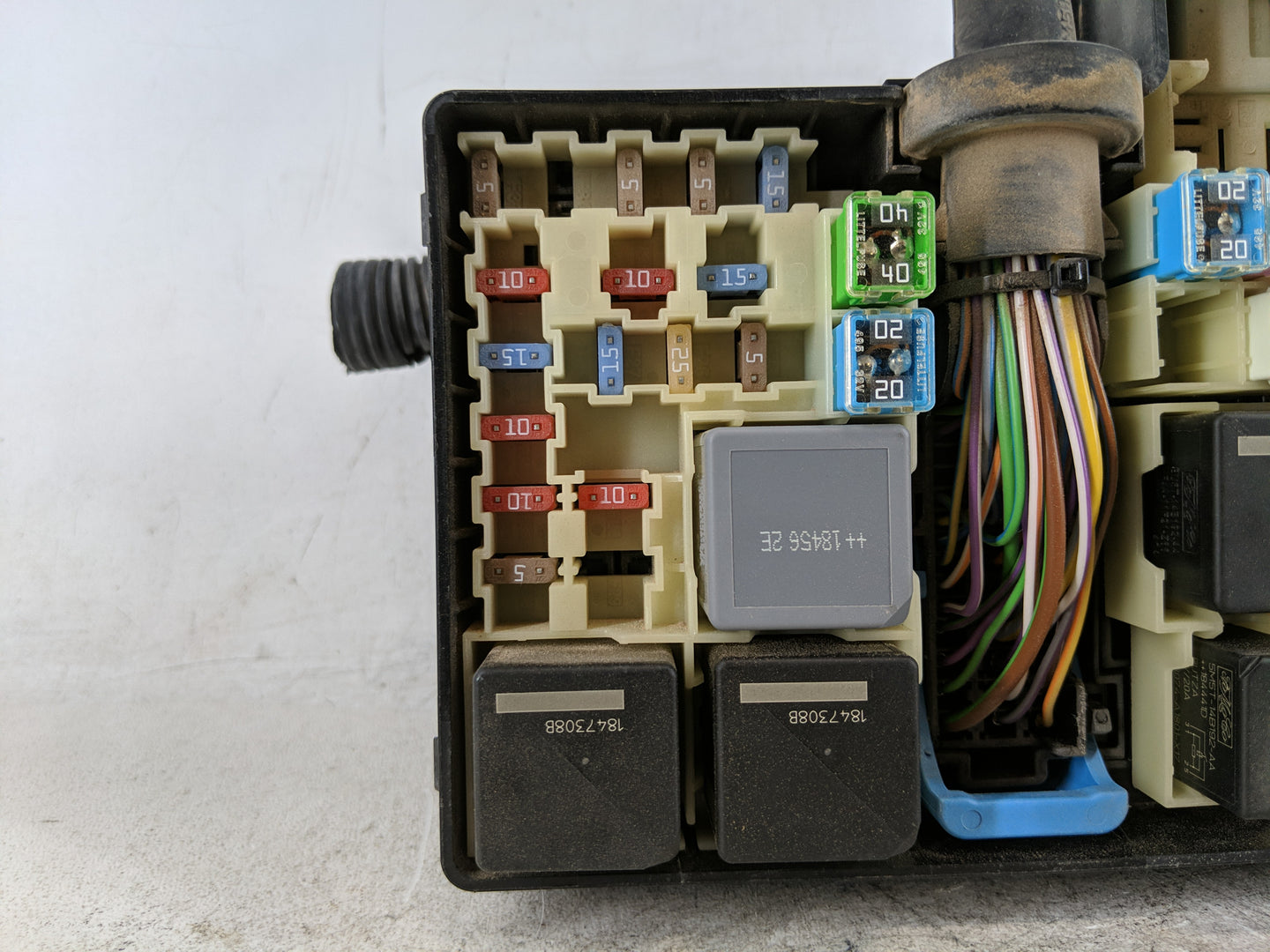 2019 Ford Escape Fusebox Fuse Box Panel Relay Module P/N:GJ5T-14A390-BA Fits OEM Used Auto Parts - Oemusedautoparts1.com