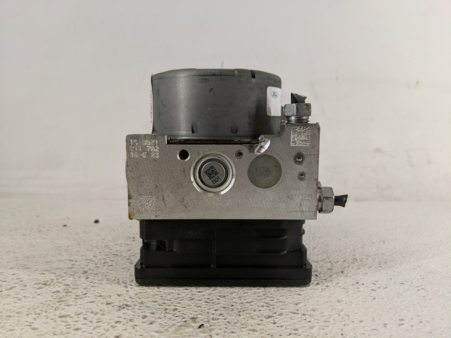2017-2019 Ford Escape ABS Pump Control Module Replacement P/N:GV61-2C219-DL Fits Fits 2017 2018 2019 OEM Used Auto Parts - O