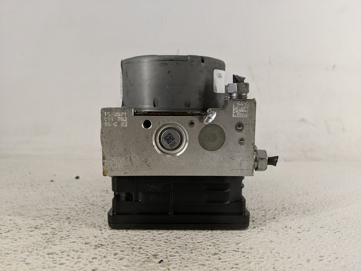 2017-2019 Ford Escape ABS Pump Control Module Replacement P/N:GV61-2C219-DL Fits Fits 2017 2018 2019 OEM Used Auto Parts - O