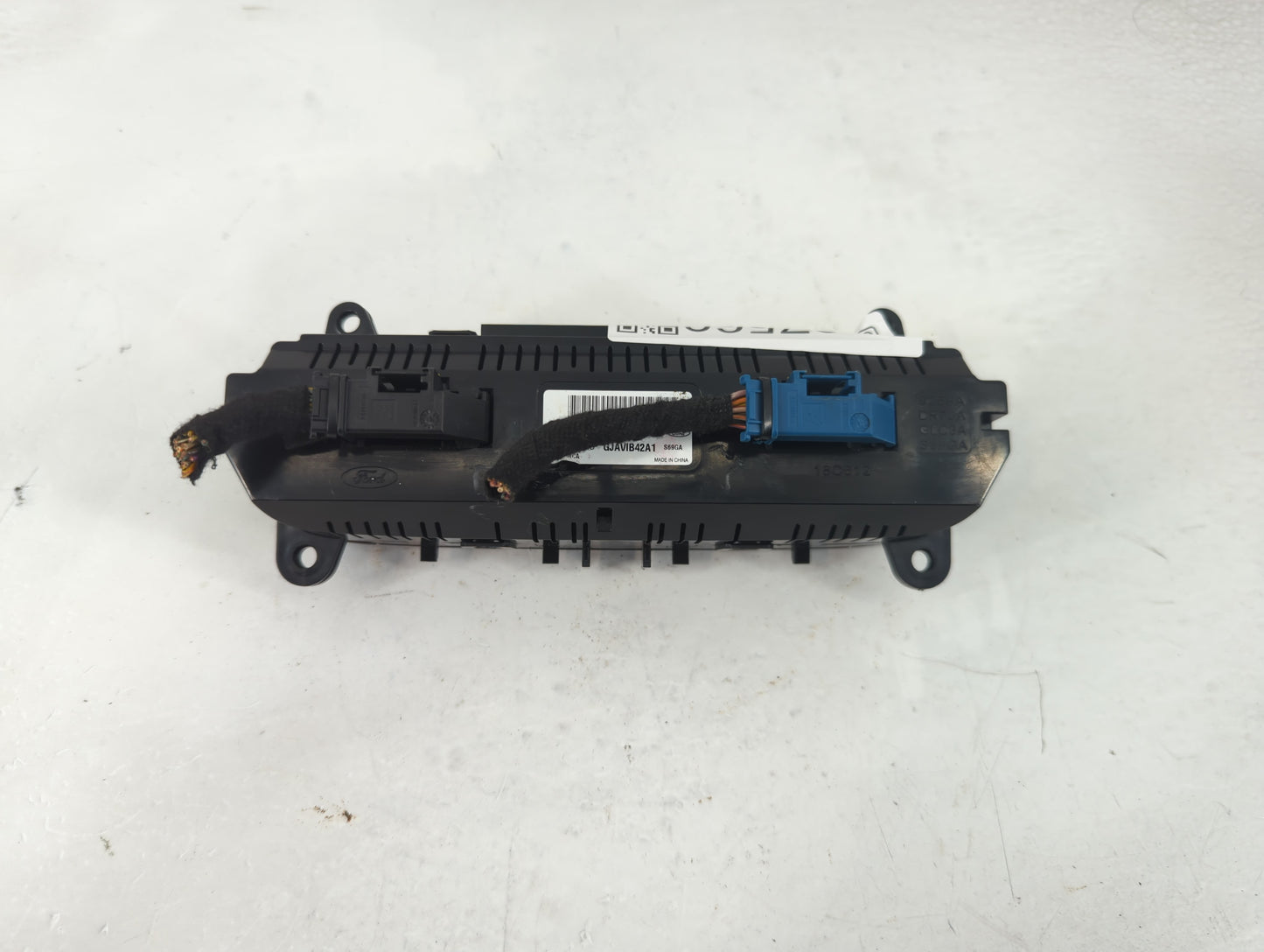 2018-2019 Ford Escape Climate Control Module Temperature AC/Heater Replacement P/N:GJ5T-18C612-CJ Fits Fits 2018 2019 OEM Us