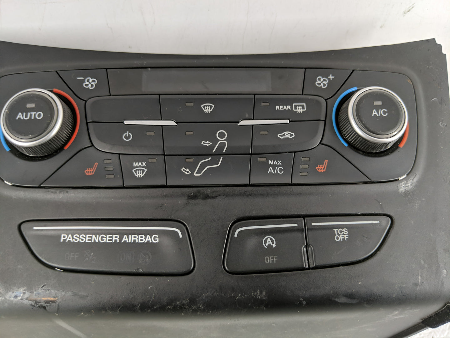 2018-2019 Ford Escape Climate Control Module Temperature AC/Heater Replacement P/N:GJ5T-18C612-CJ Fits Fits 2018 2019 OEM Us