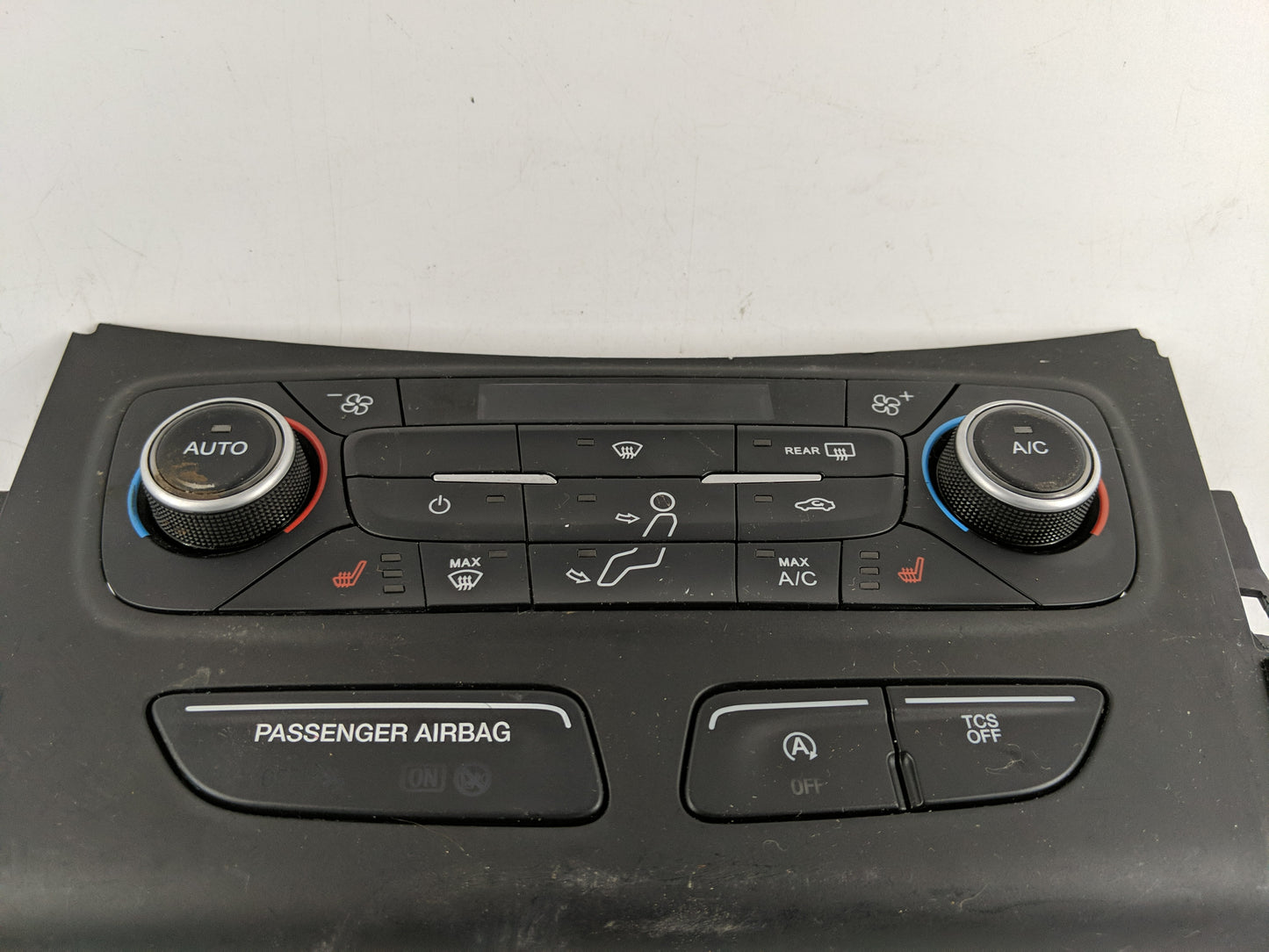 2018-2019 Ford Escape Climate Control Module Temperature AC/Heater Replacement P/N:GJ5T-18C612-CK Fits Fits 2018 2019 OEM Us