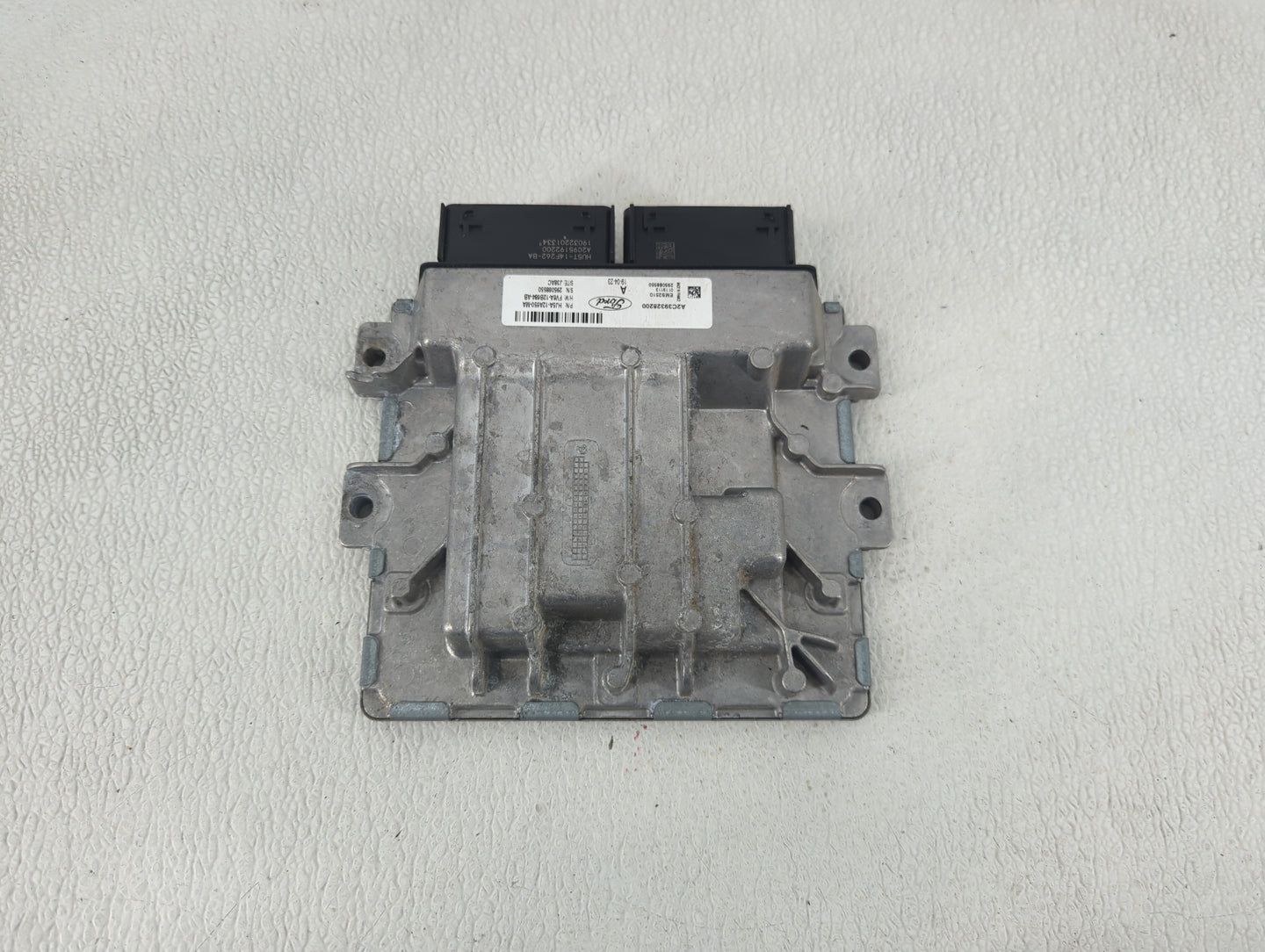 2017-2019 Ford Escape PCM Engine Control Computer ECU ECM PCU OEM P/N:HJ5A-12A650-MA Fits Fits 2017 2018 2019 OEM Used Auto 