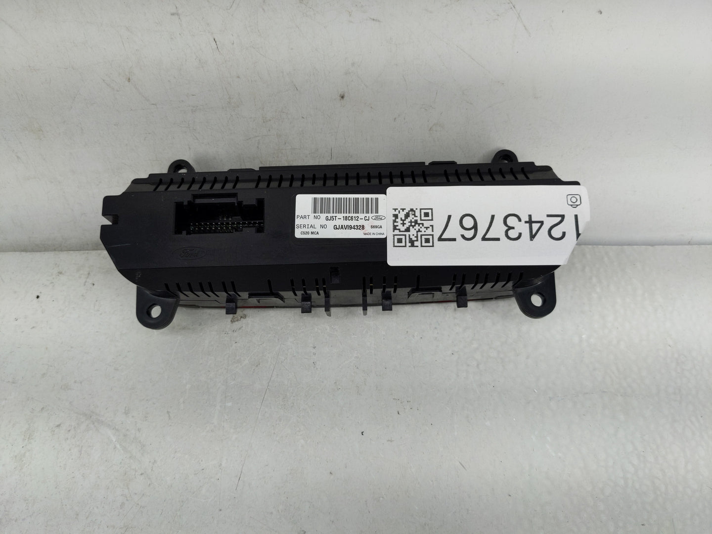 2018-2019 Ford Escape Climate Control Module Temperature AC/Heater Replacement P/N:GJ5T-18C612-CJ Fits Fits 2018 2019 OEM Us