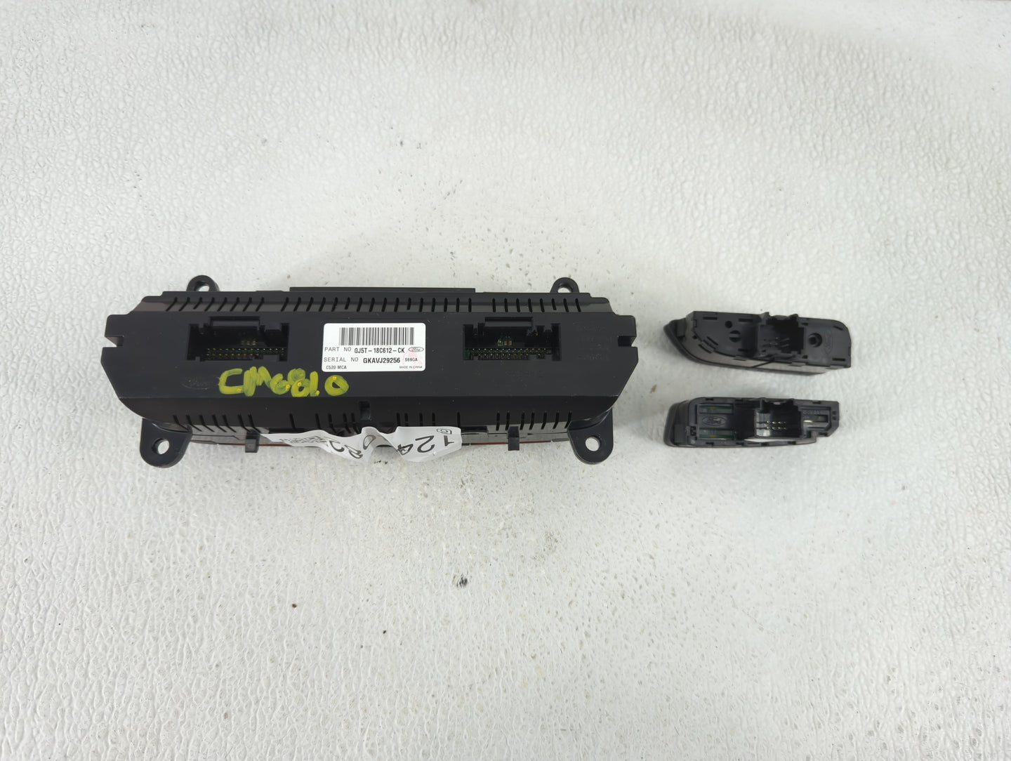 2018-2019 Ford Escape Climate Control Module Temperature AC/Heater Replacement P/N:GJ5T-18C612-CK Fits Fits 2018 2019 OEM Us