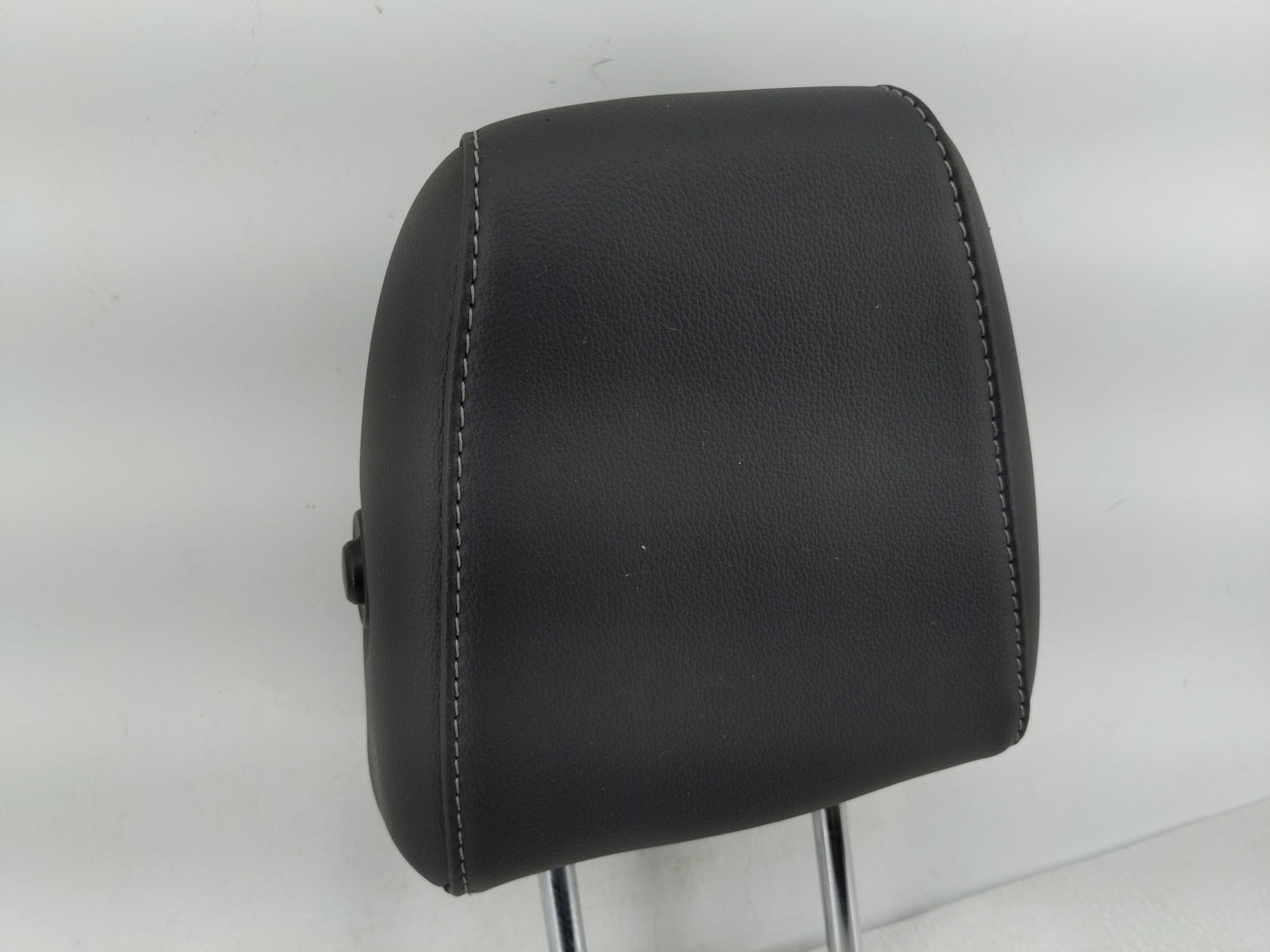 2019 Ford Escape Headrest Head Rest Front Driver Passenger Seat Fits OEM Used Auto Parts - Oemusedautoparts1.com